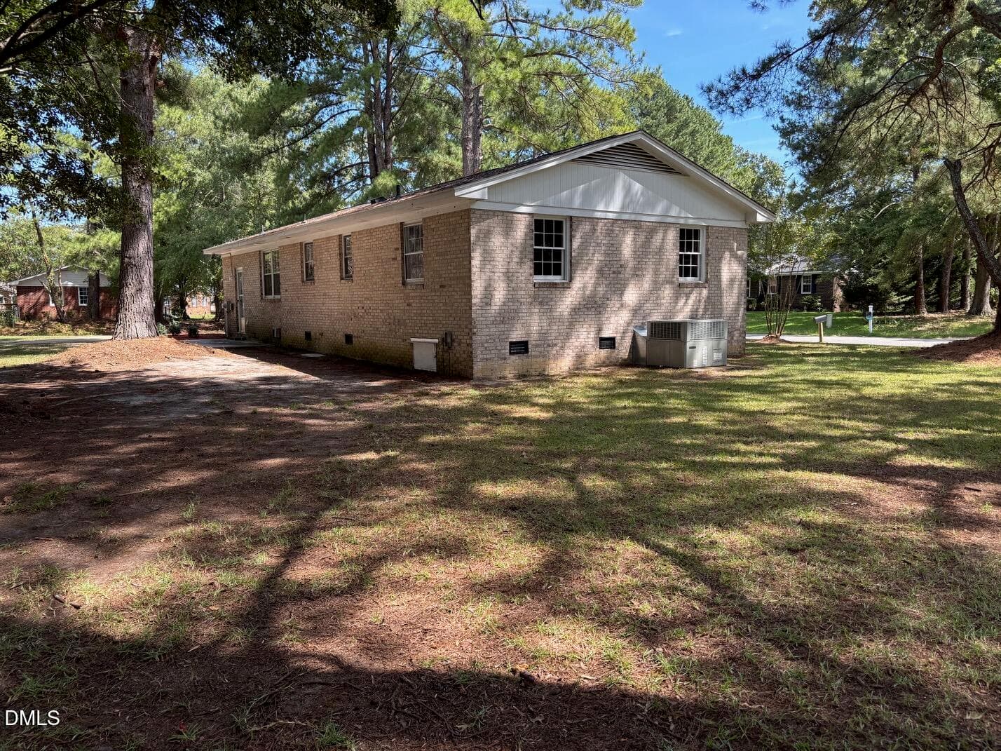IMG_2678 - 500 Laurel Drive, Smithfield, NC 27577