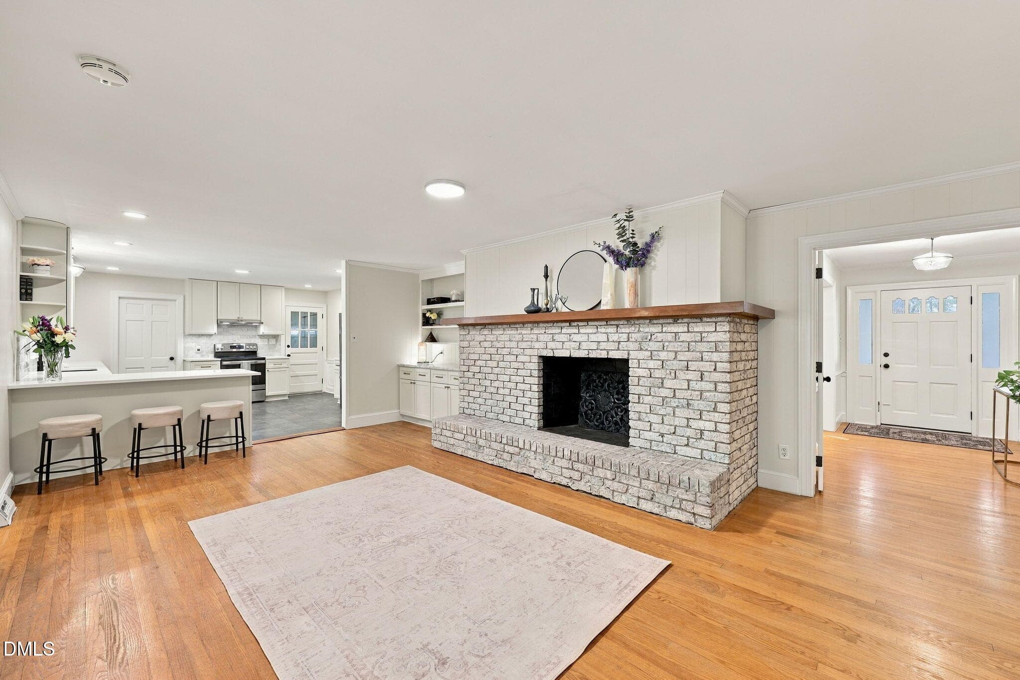 18-web-or-mls-IMG_2023 - 6700 Valley Lake Drive, Raleigh, NC 27612