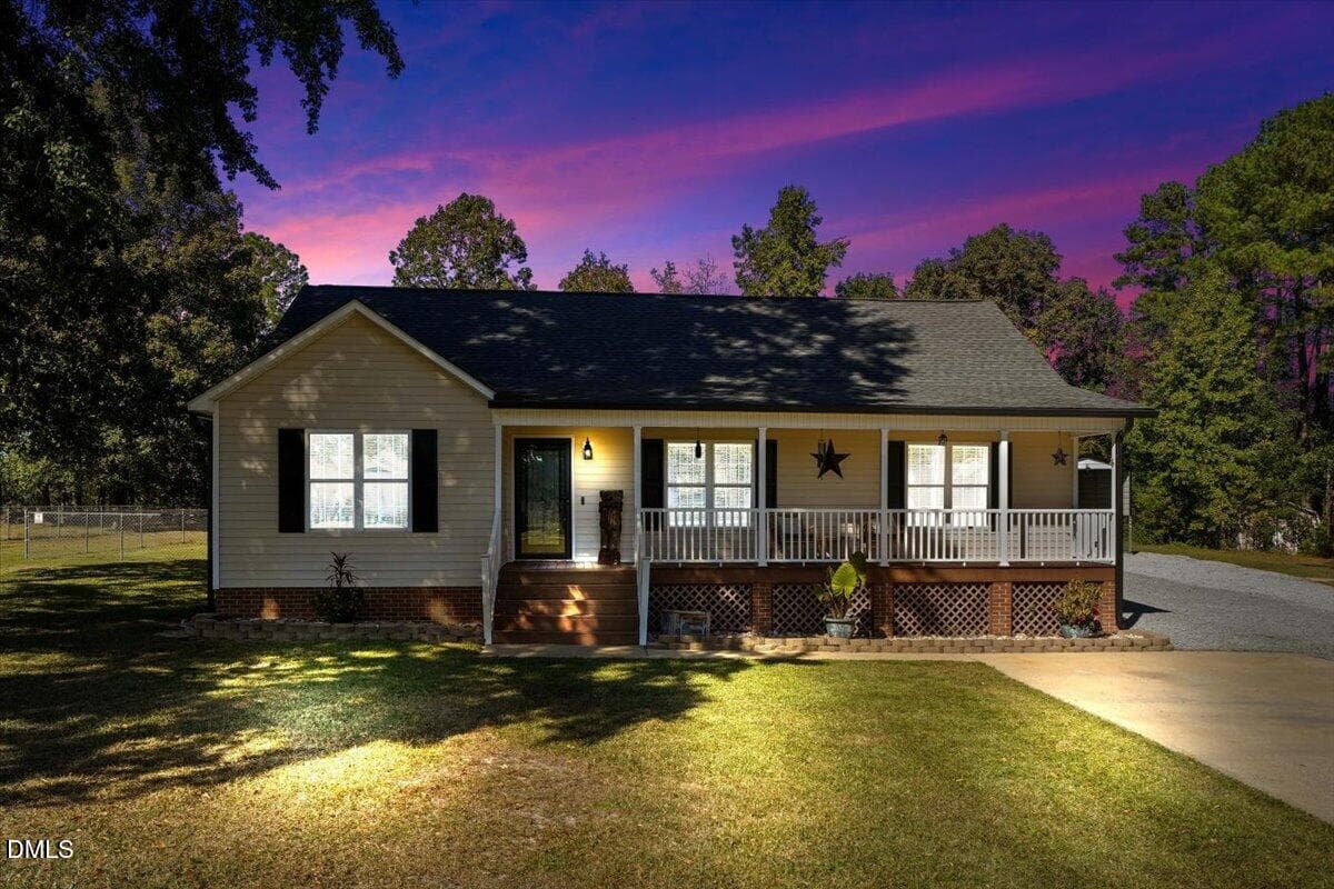 02-209 Davis Farm Dr-2 - 209 Davis Farm Drive, Selma, NC 27576