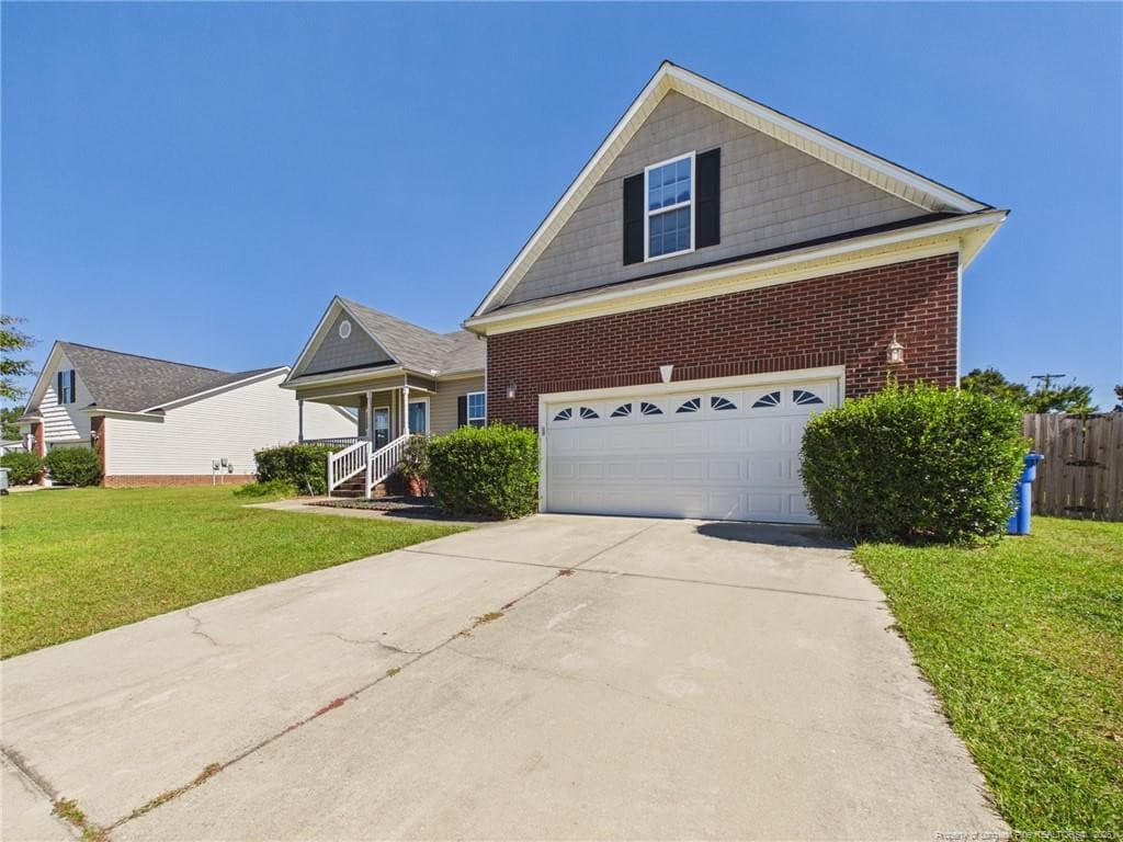 Photo 2 - 138 Crescent Drive, Raeford, NC 28376