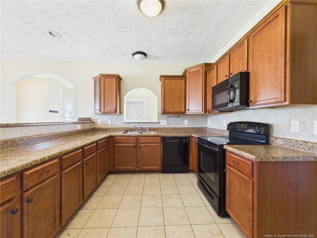 Photo 10 - 138 Crescent Drive, Raeford, NC 28376