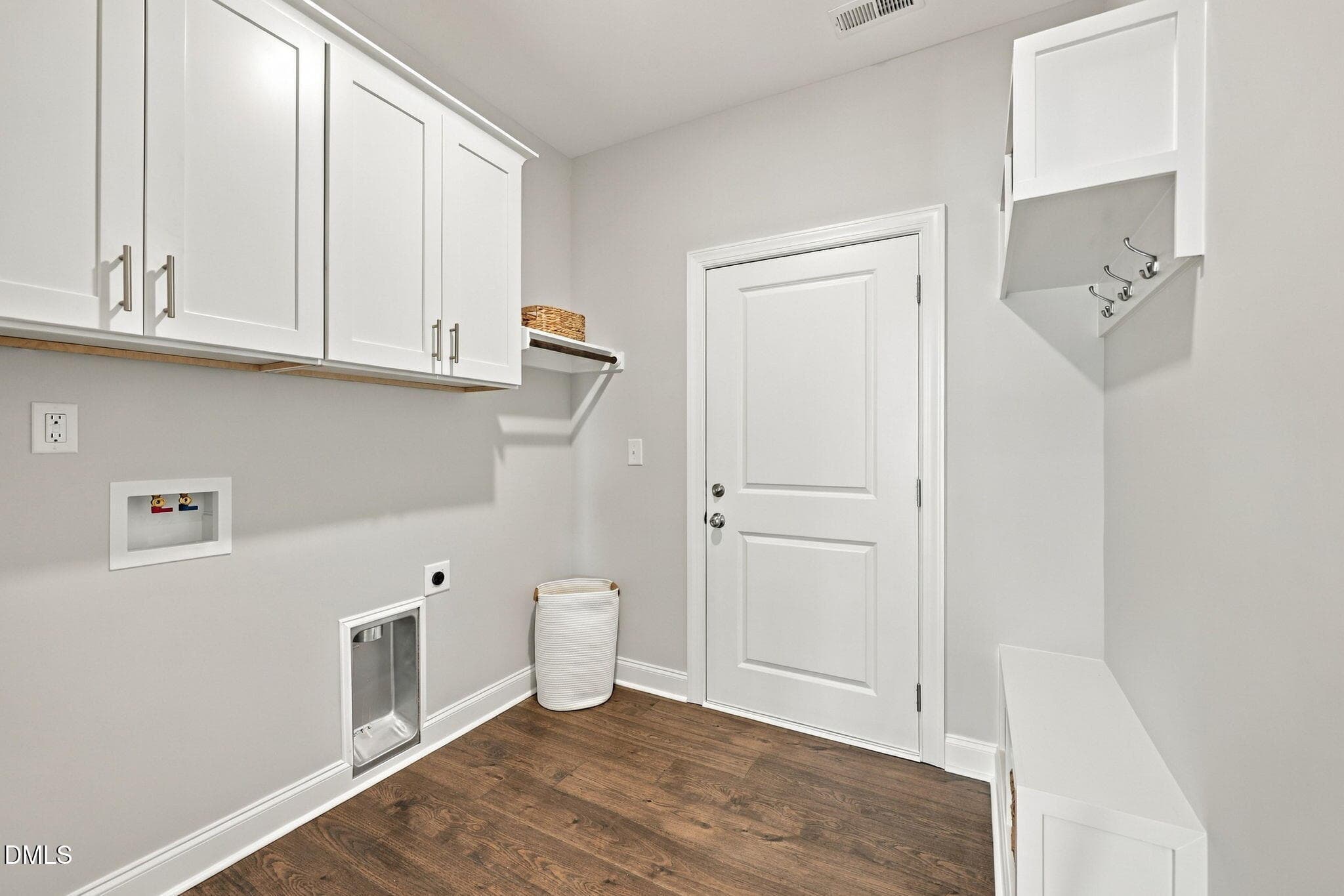 19-web-or-mls-IMG_0017 - 1027 N Lincoln Street, Benson, NC 27504