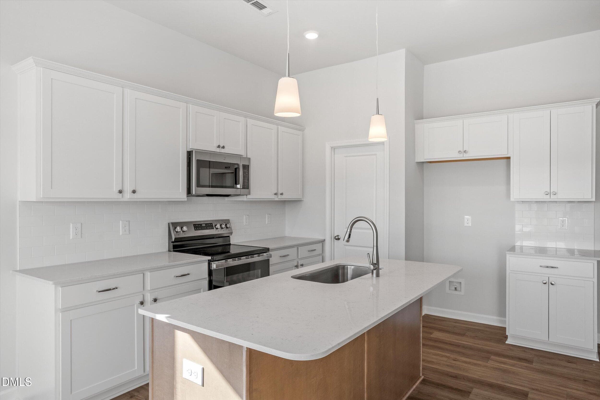 FMWeb12 - 321 Thomas Trail 16, Lillington, NC 27546