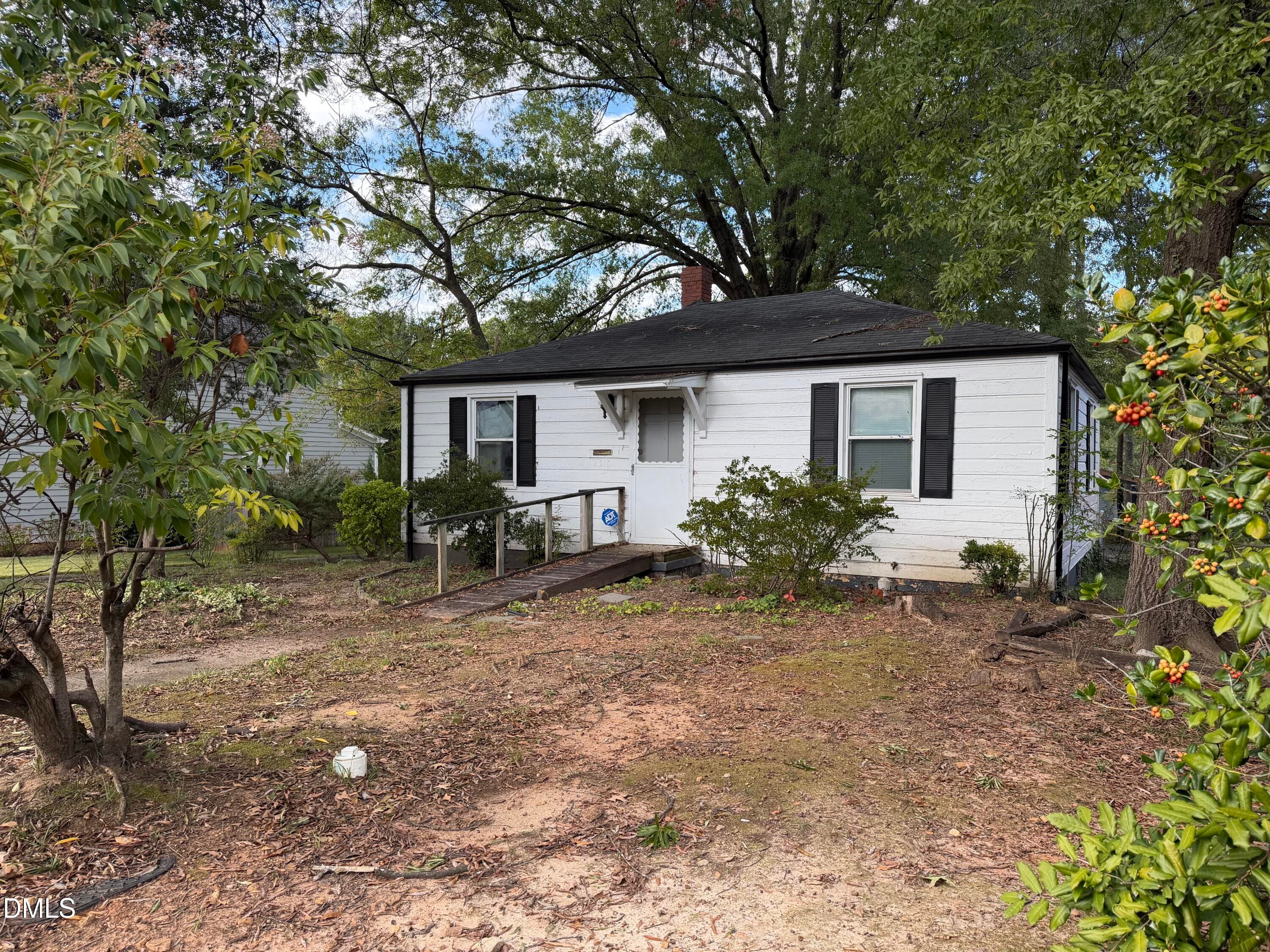 2316 Bedford Avenue, Raleigh, NC 27607