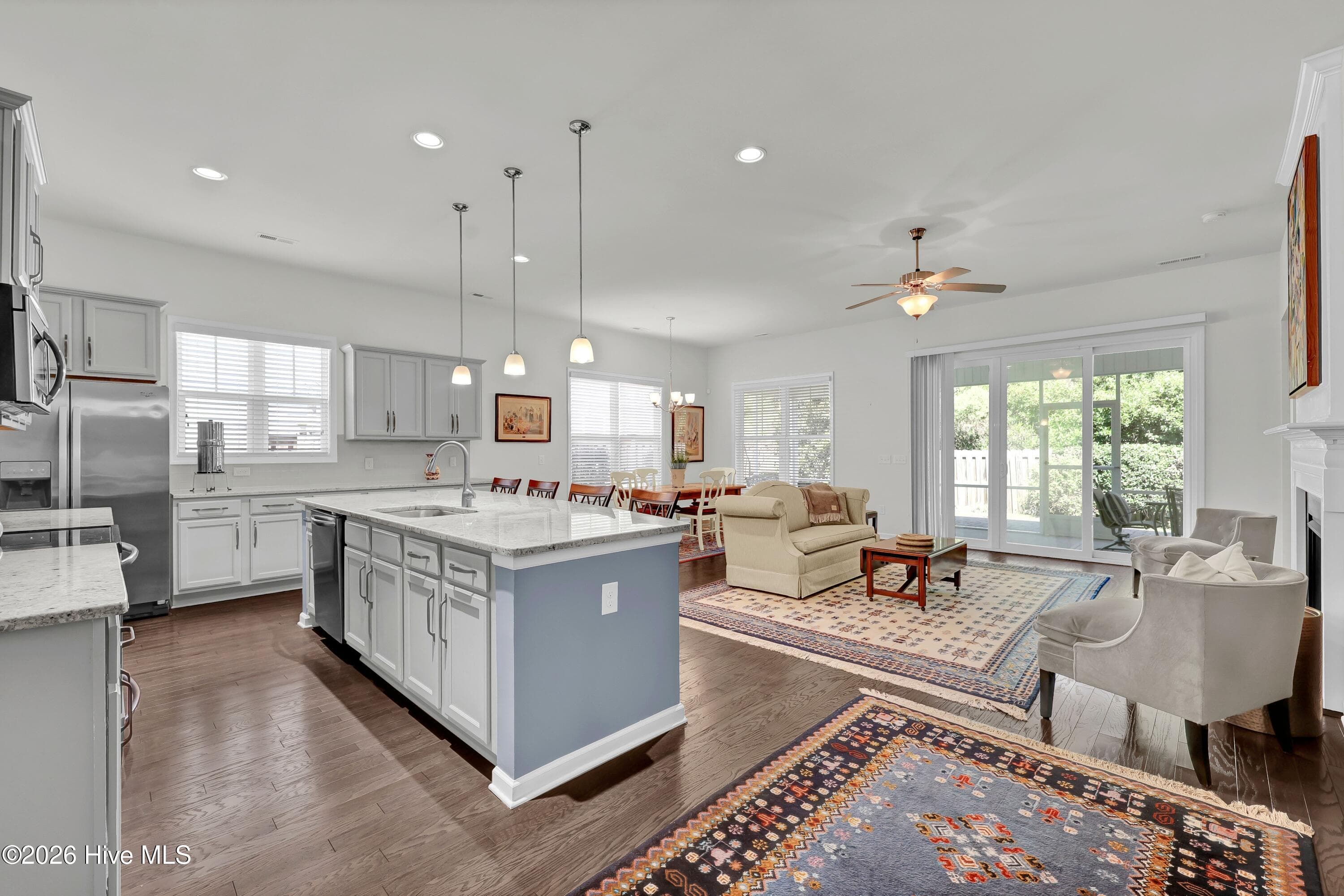 Single Family Residence at 512 Steele Loop, Wilmington, NC 28411, photo 10 of 31