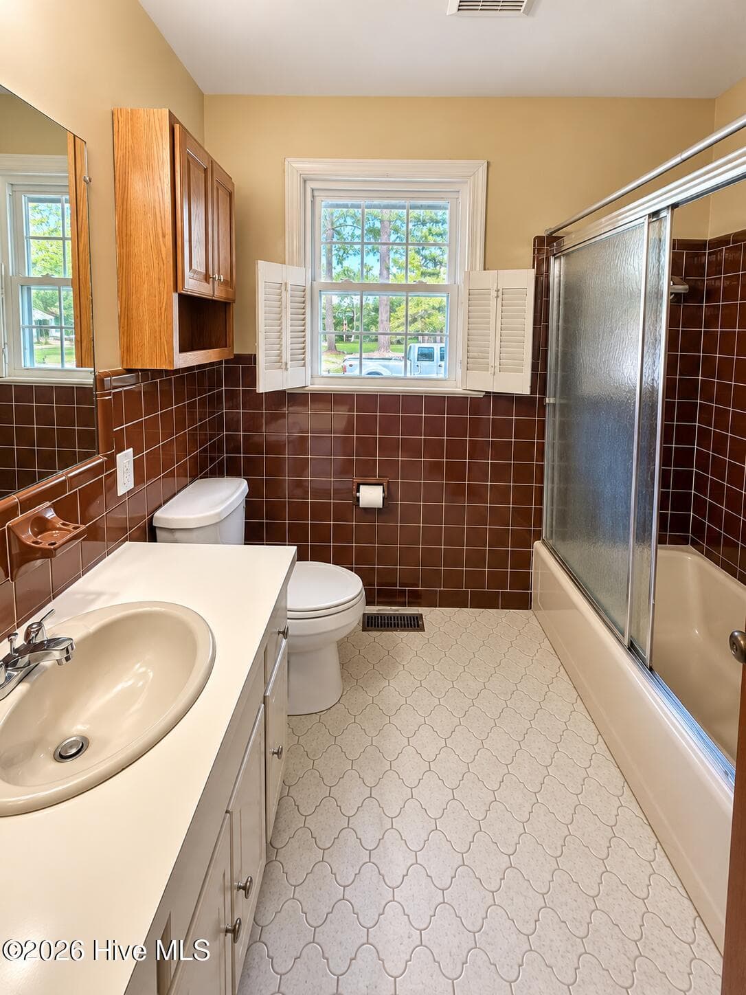 Single Family Residence at 500 Dale Street SW, Wilson, NC 27893, photo 7 of 27