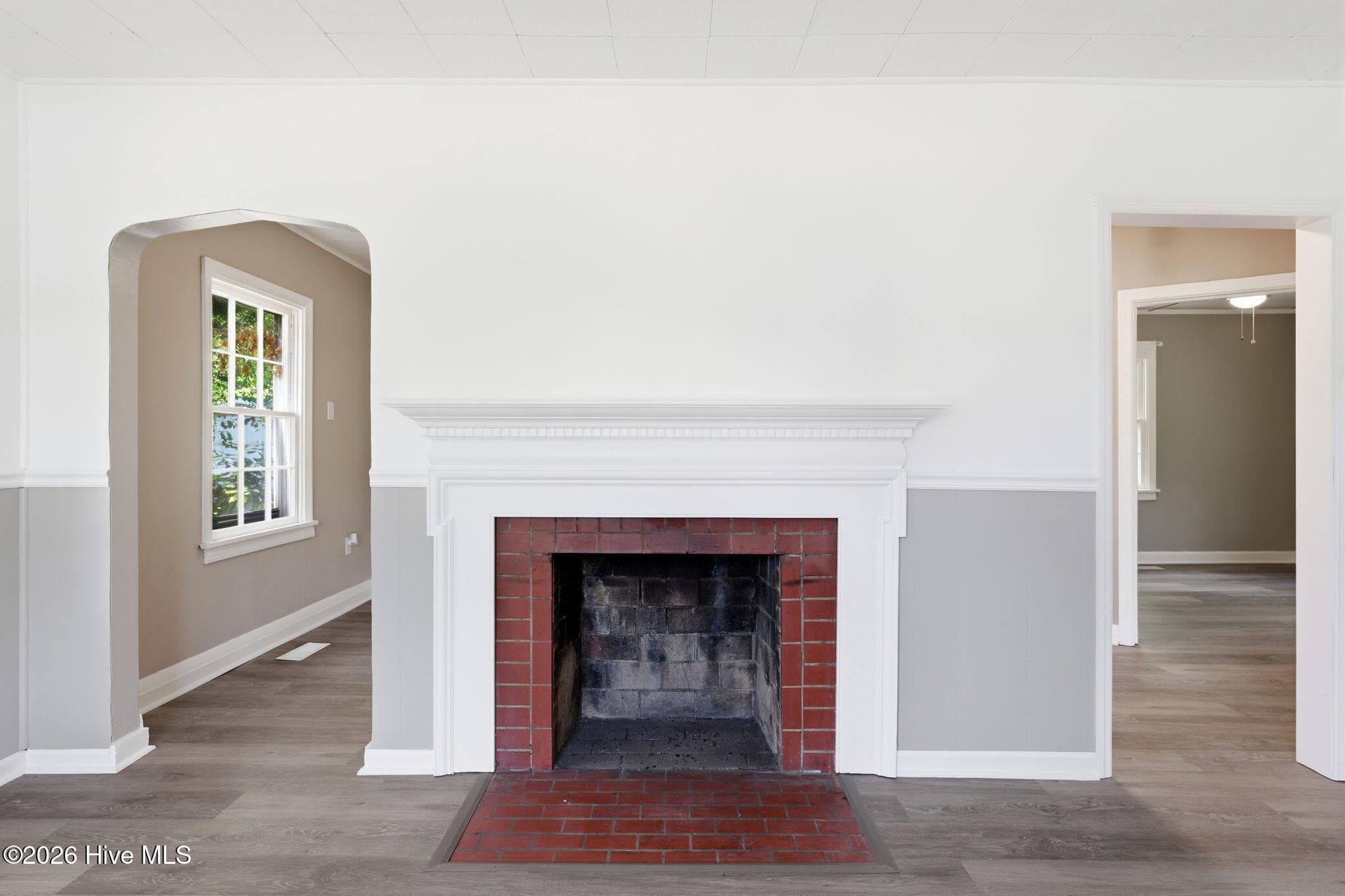 Original Fireplace - Decorative ONLY! - 1610 Queen Anne Lane, New Bern, NC 28560, New Bern