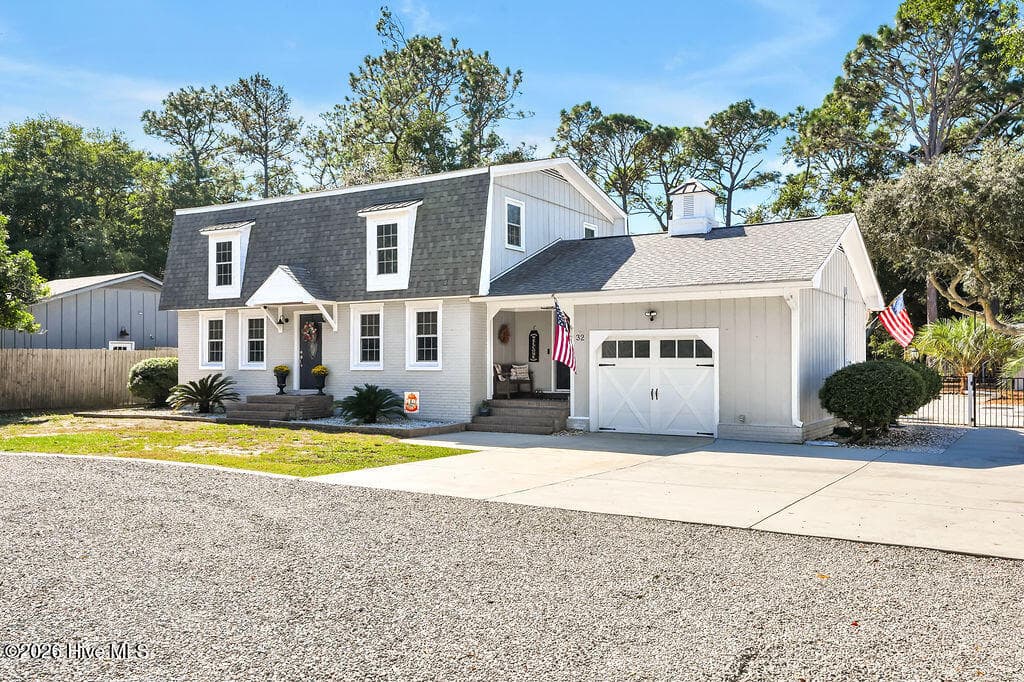 Single Family Residence at 32 Yaupon Way, Oak Island, NC 28465, photo 6 of 76