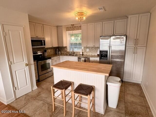 Single Family Residence at 1202 Spring Branch Road, Wilmington, NC 28405, photo 7 of 21