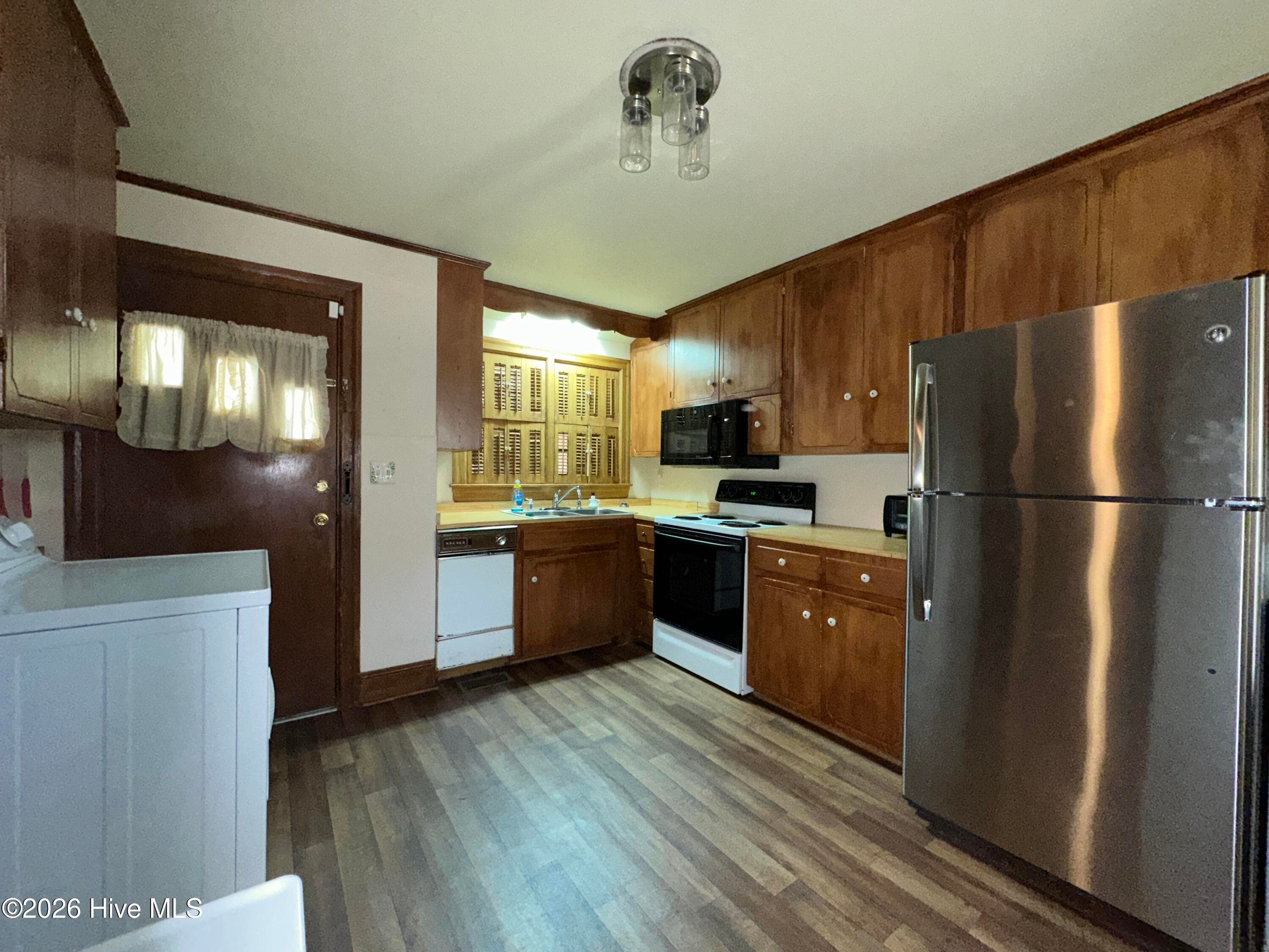 Single Family Residence at 100 Wilson Street # A, Clinton, NC 28328, photo 8 of 29