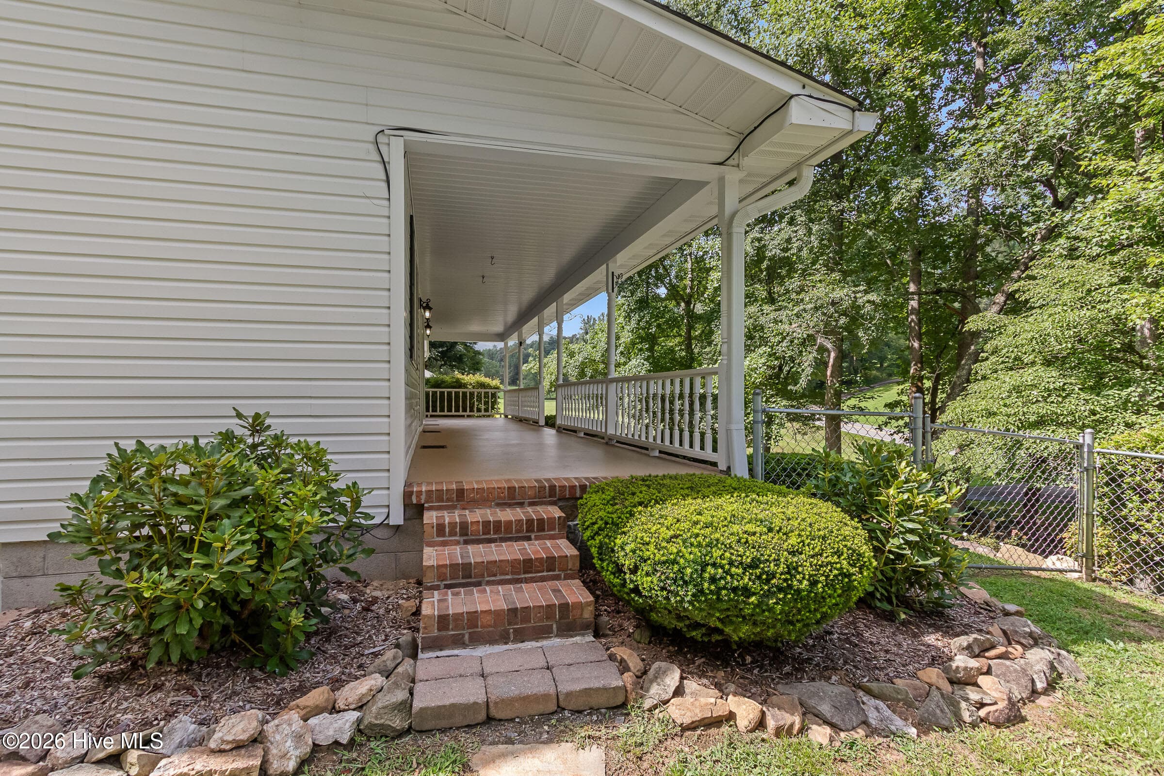 Single Family Residence at 21 Grand Ridge, Murphy, NC 28906, photo 6 of 86