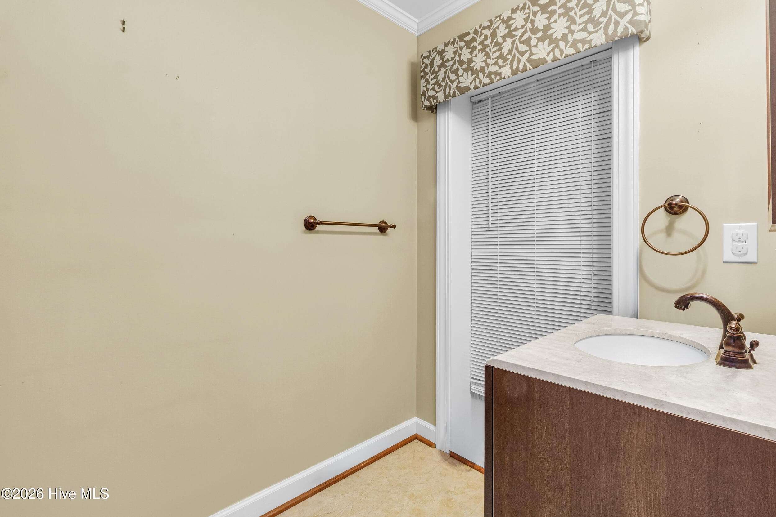 Single Family Residence at 2514 Hickory Street, New Bern, NC 28562, photo 24 of 33