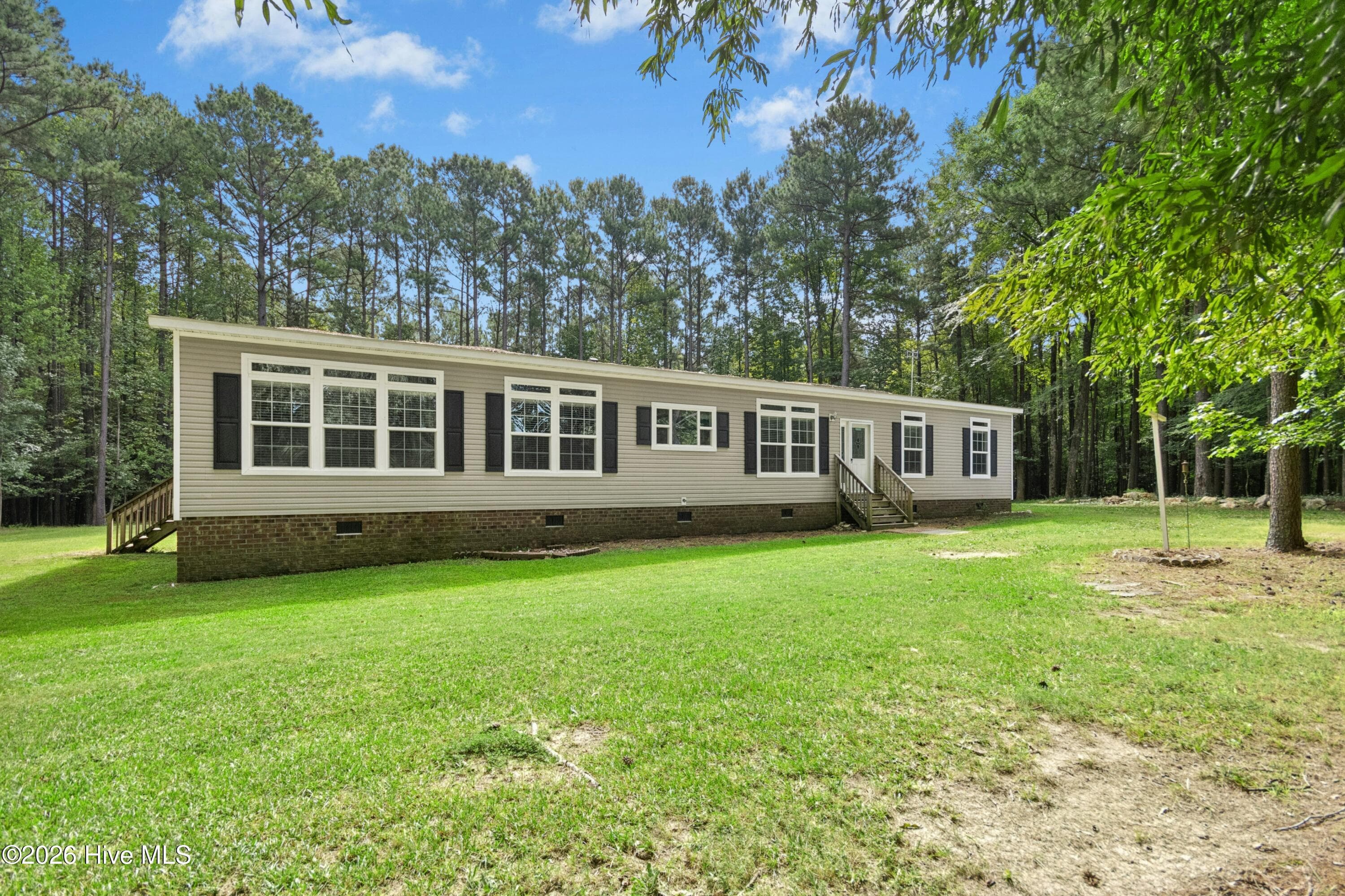 Manufactured Home at 8023 Tobiano Court, Lucama, NC 27851, photo 3 of 43