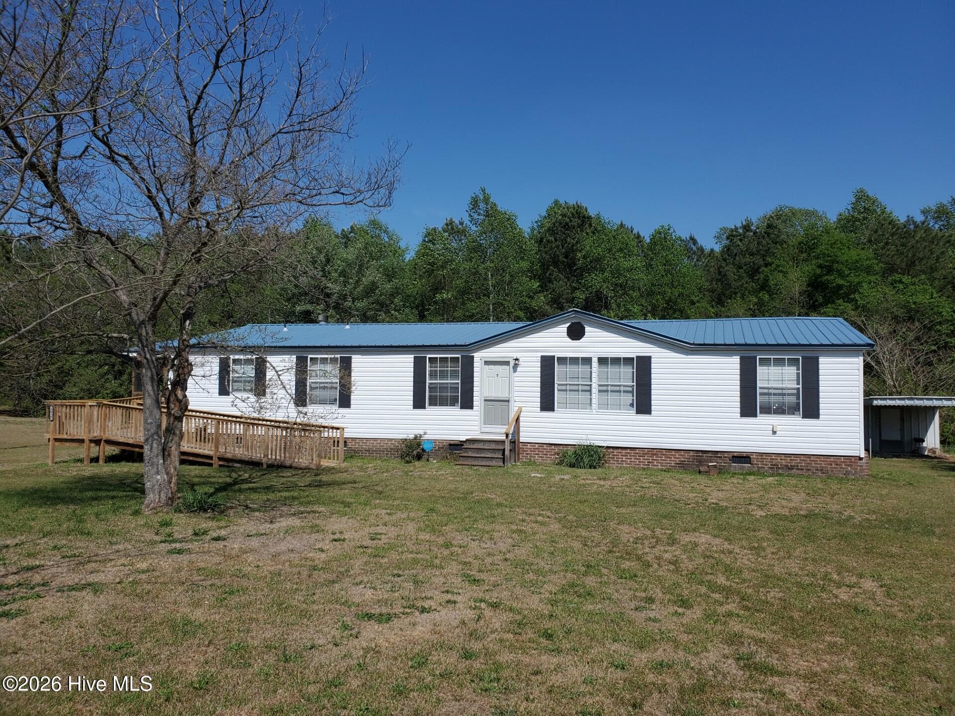 Manufactured Home at 4652 Faith Baptist Church Road, Pinetops, NC 27864, photo 4 of 145