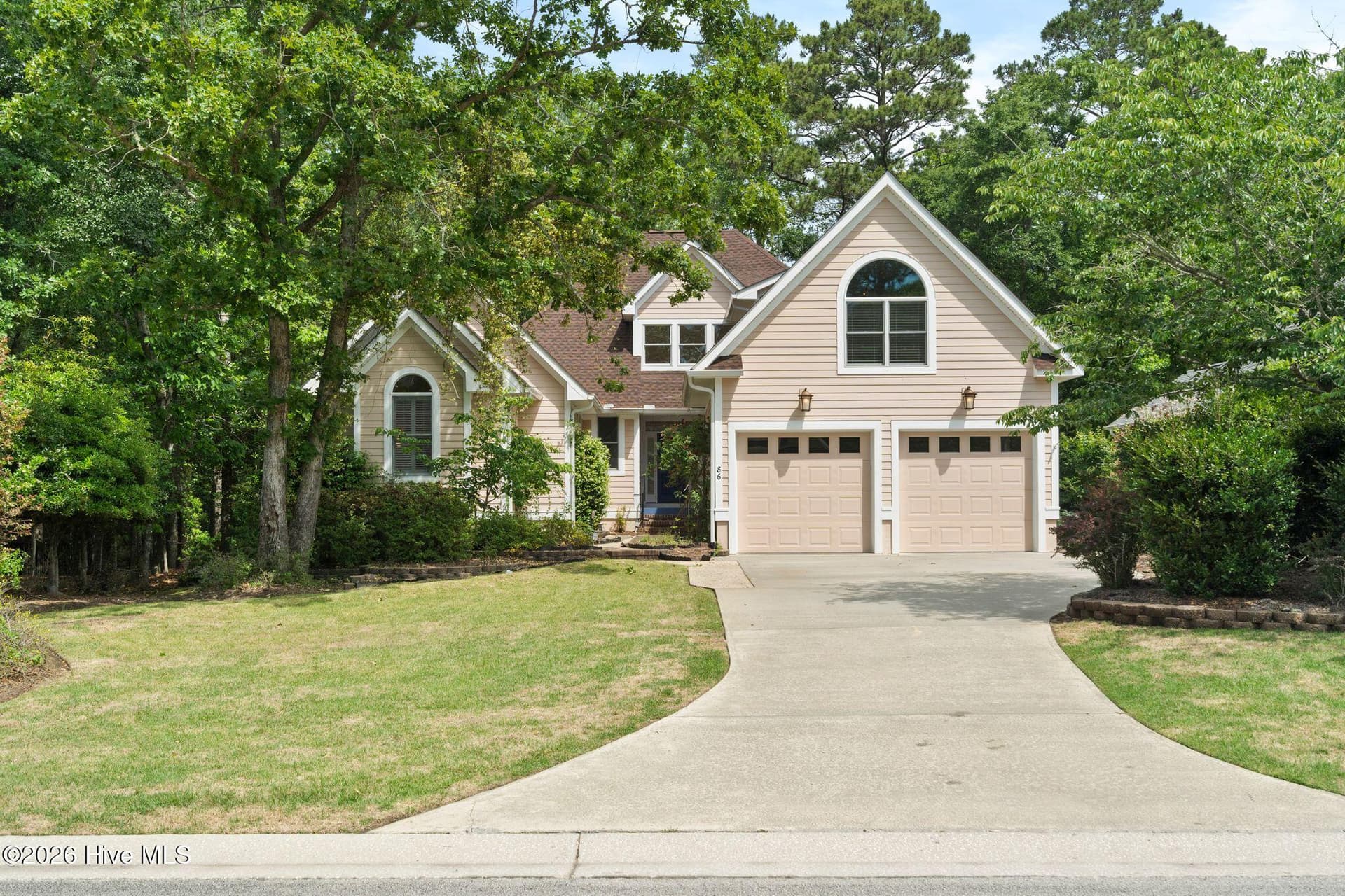 Single Family Residence at 86 Plantation Passage Drive SE, Bolivia, NC 28422