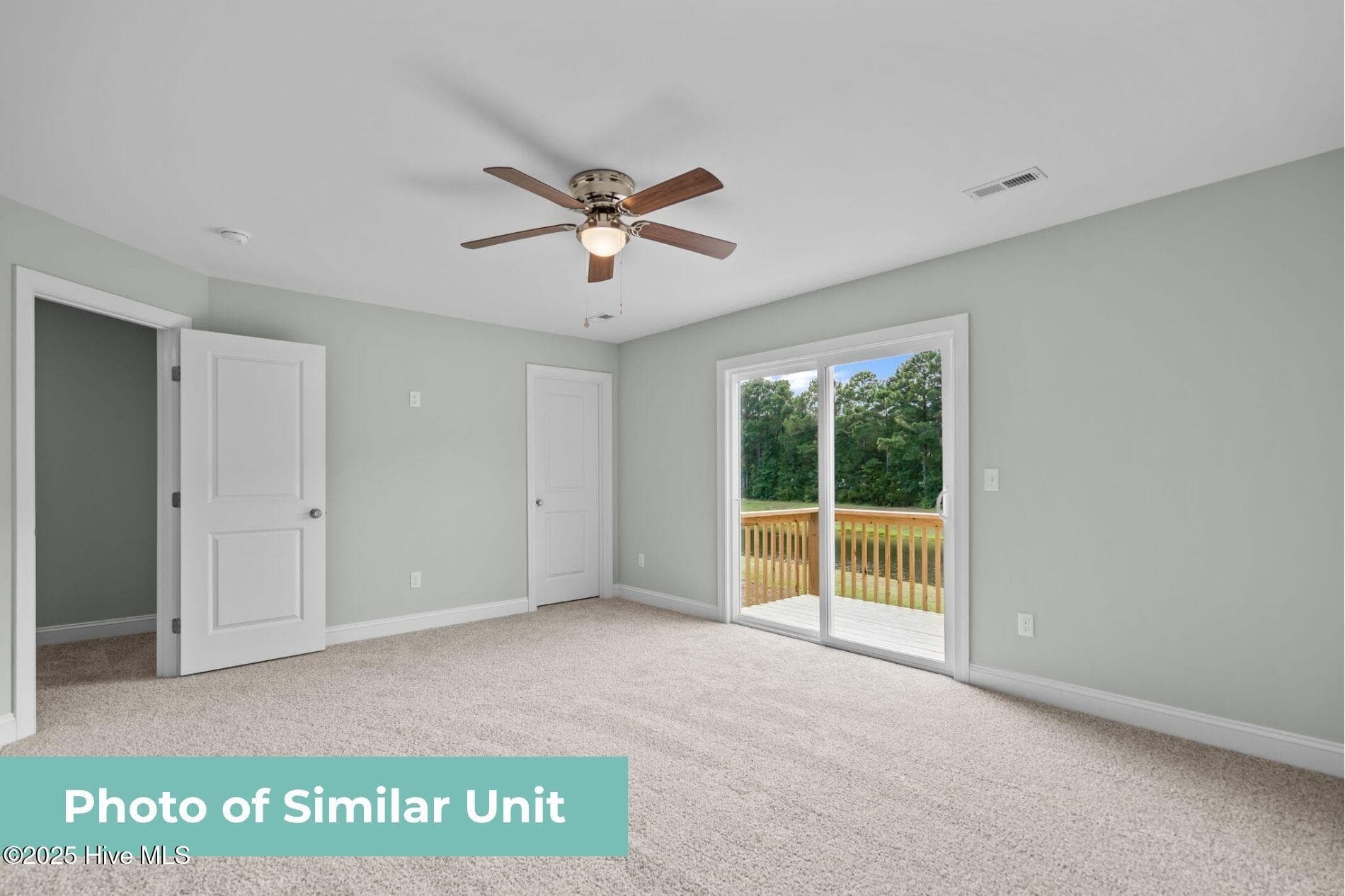 Townhouse at 227 Sandy Cove Lane, Sneads Ferry, NC 28460, photo 4 of 5