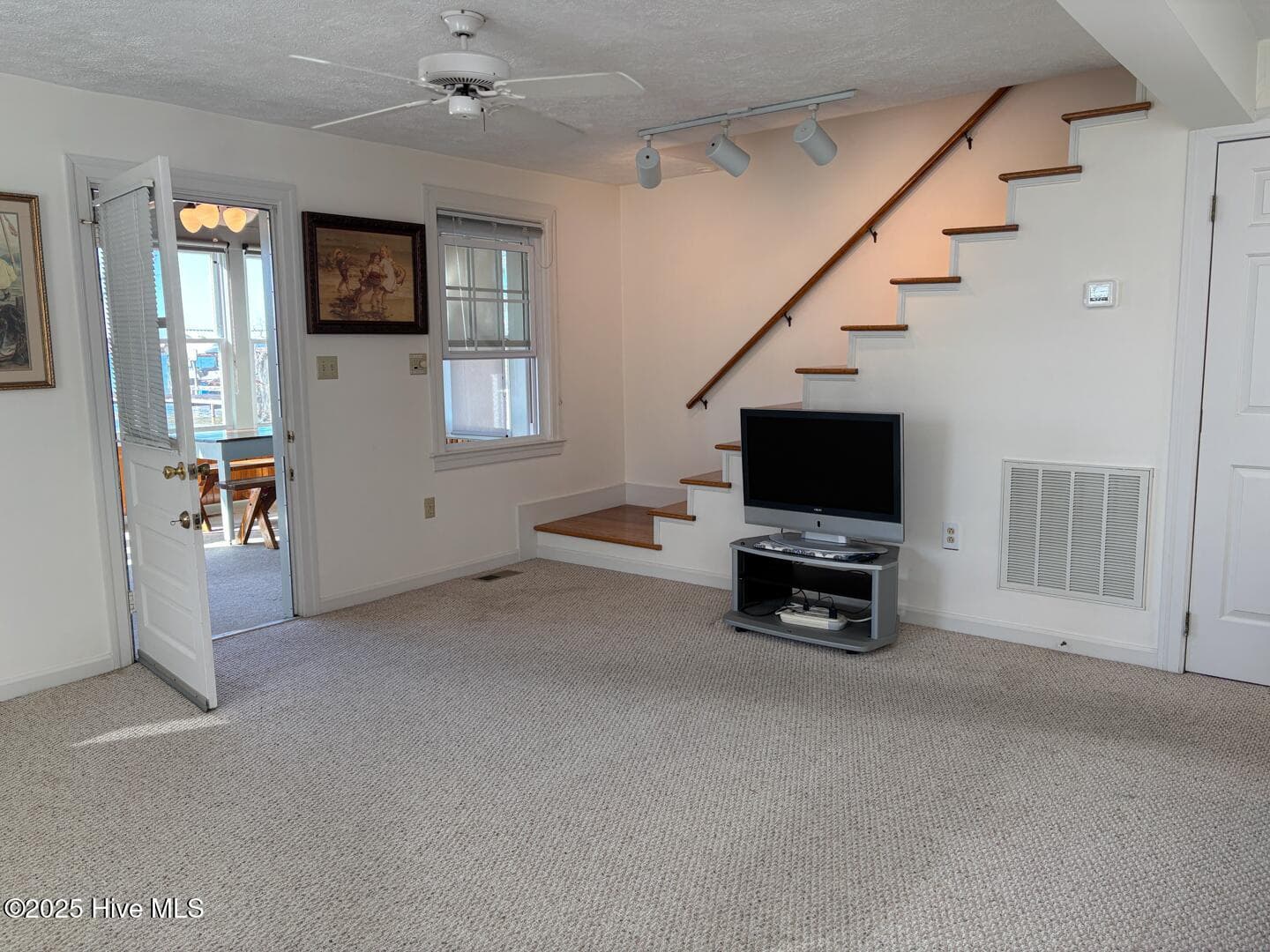 Single Family Residence at 77 Frye Landing, White Lake, NC 28337, photo 17 of 38