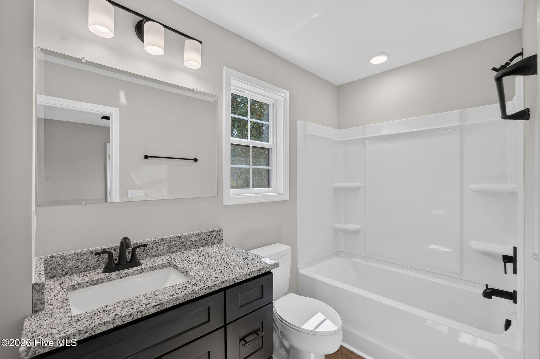 Single Family Residence at 1114 Orange Street, Wilmington, NC 28401, photo 23 of 31