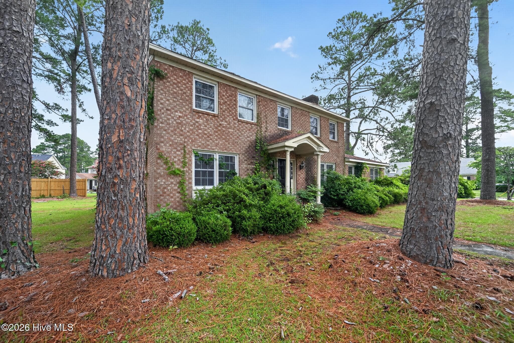 Single Family Residence at 1201 Woodberry Road, Kinston, NC 28501, photo 3 of 32