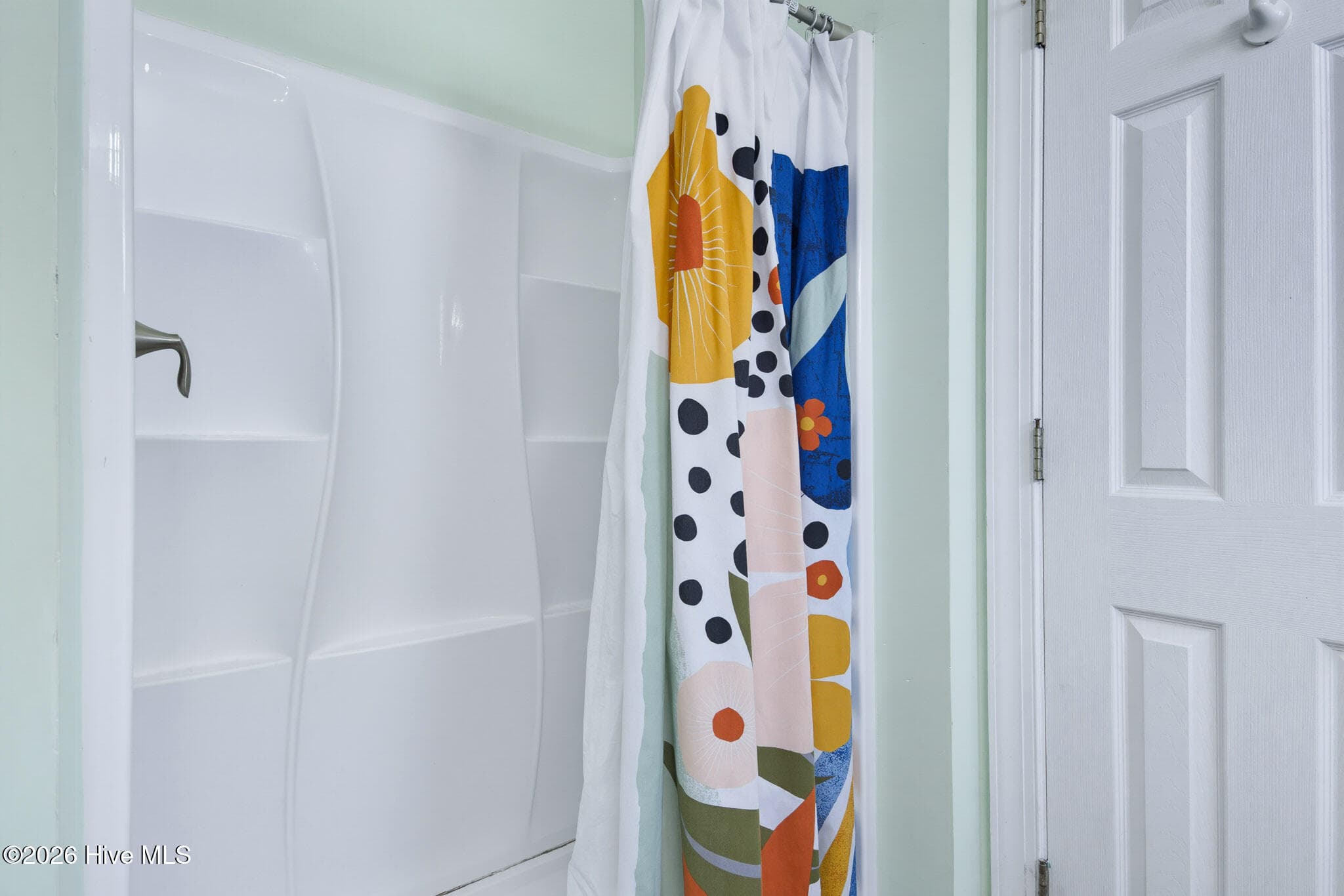 Single Family Residence at 33 Porpoise Place, North Topsail Beach, NC 28460, photo 5 of 6