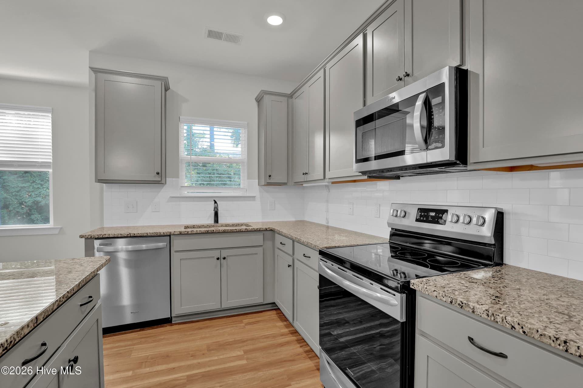 Single Family Residence at 506 W Red Head Circle, Sneads Ferry, NC 28460, photo 12 of 63