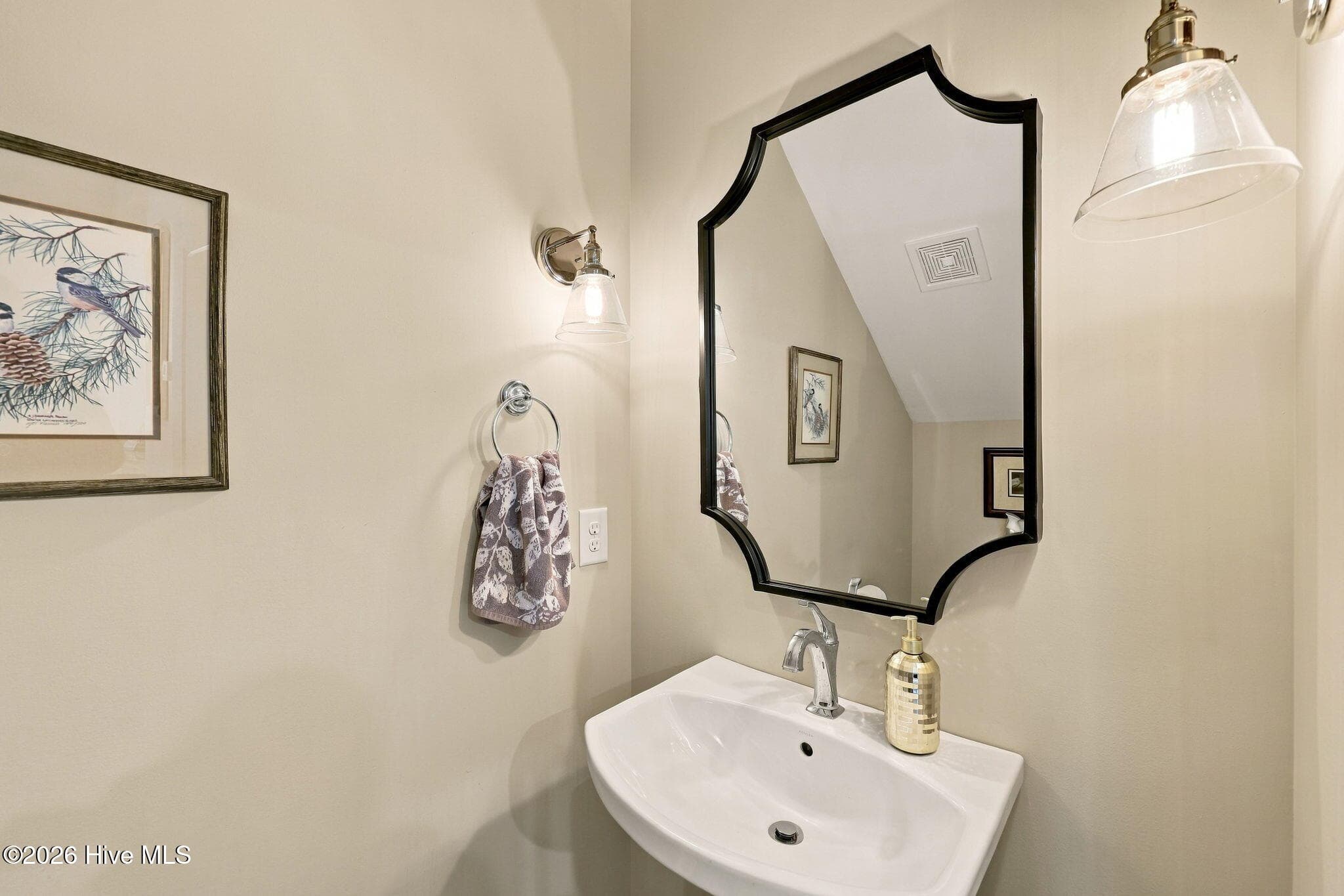 Single Family Residence at 104 Myrick Court, West End, NC 27376, photo 5 of 40