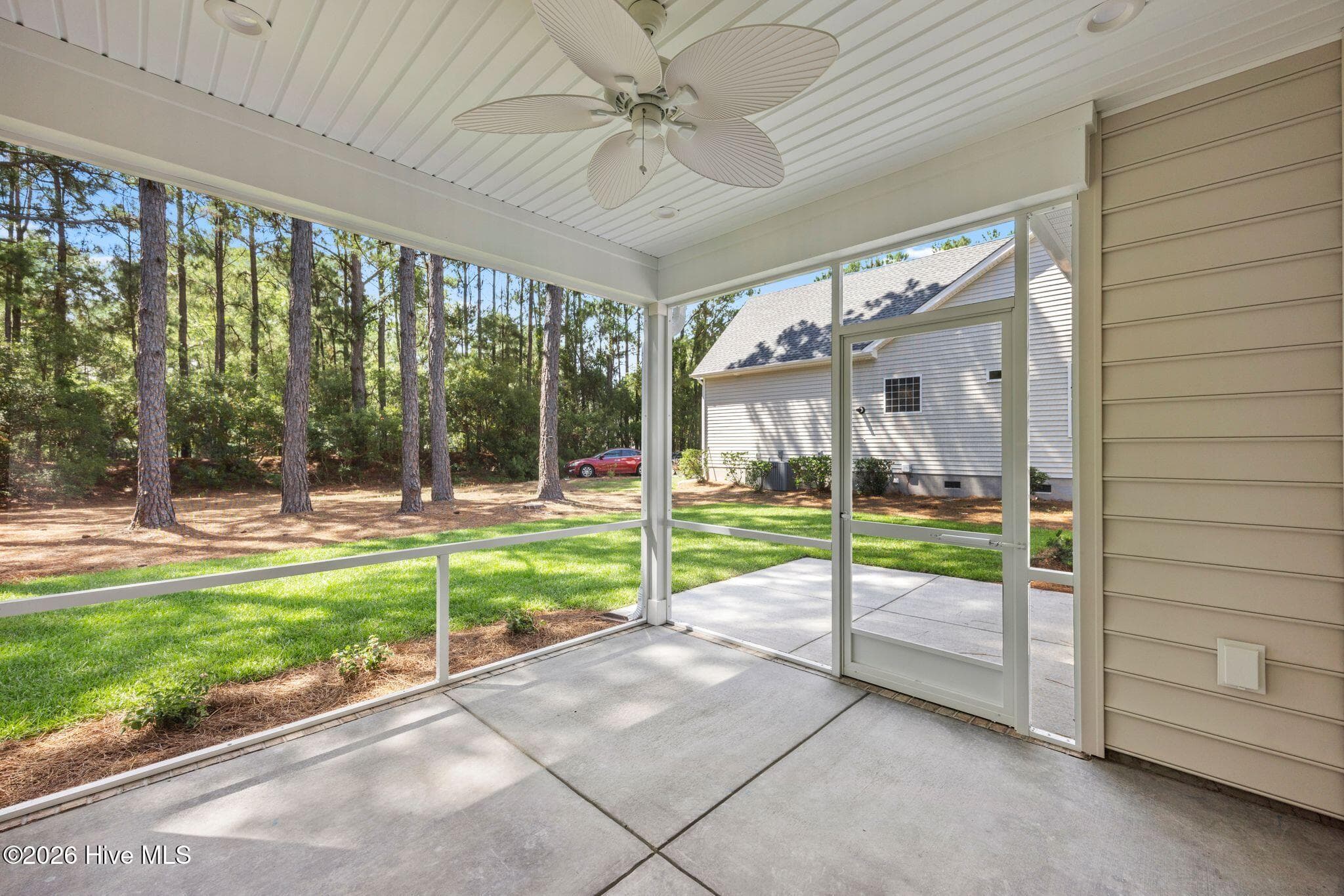 Single Family Residence at 4089 Country Garden Lane, Southport, NC 28461, photo 28 of 86