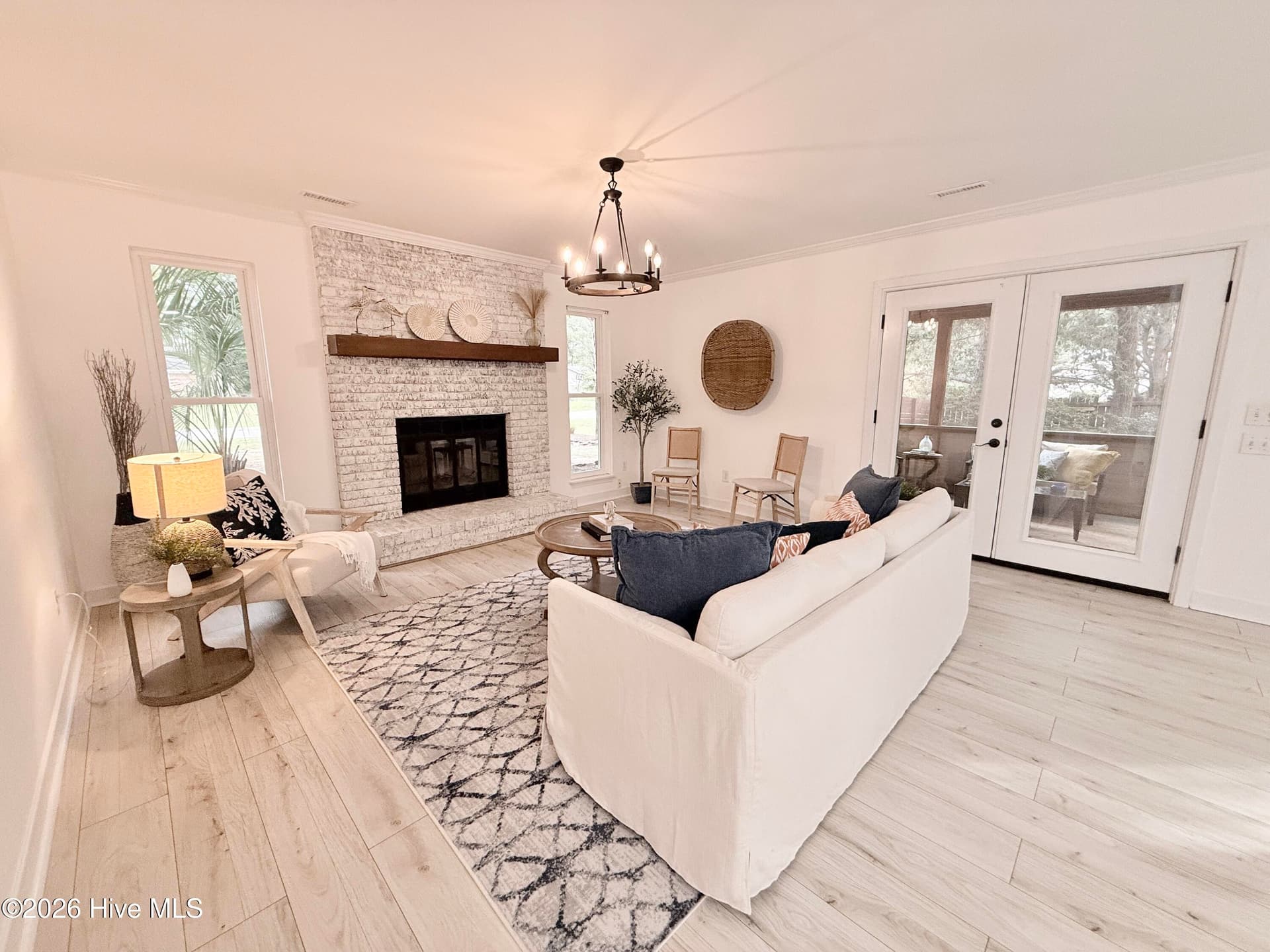 Fabulous serene open floor plan! - 1001 Hunting Ridge Road, Wilmington, NC 28412