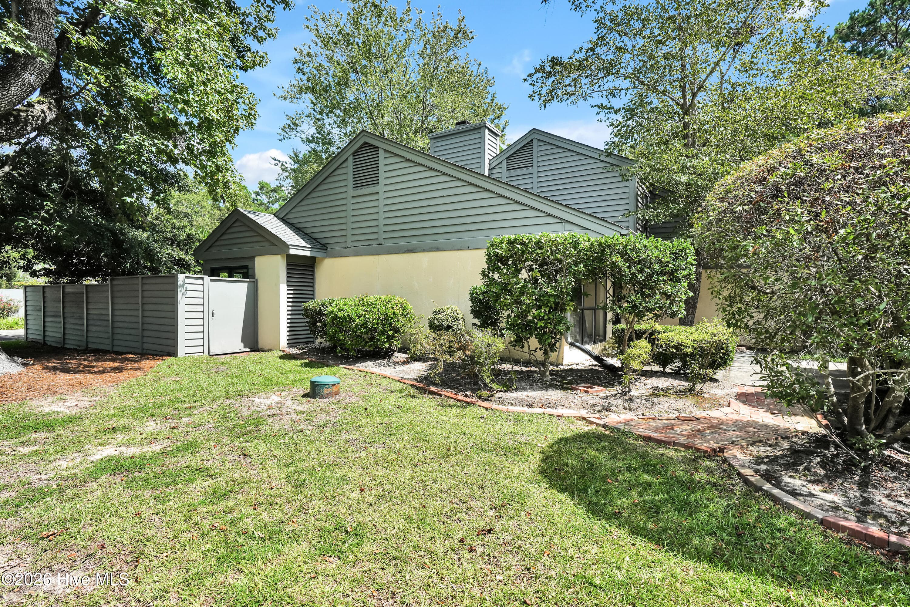 Townhouse at 1433 Villa Place E, Wilmington, NC 28409, photo 47 of 53