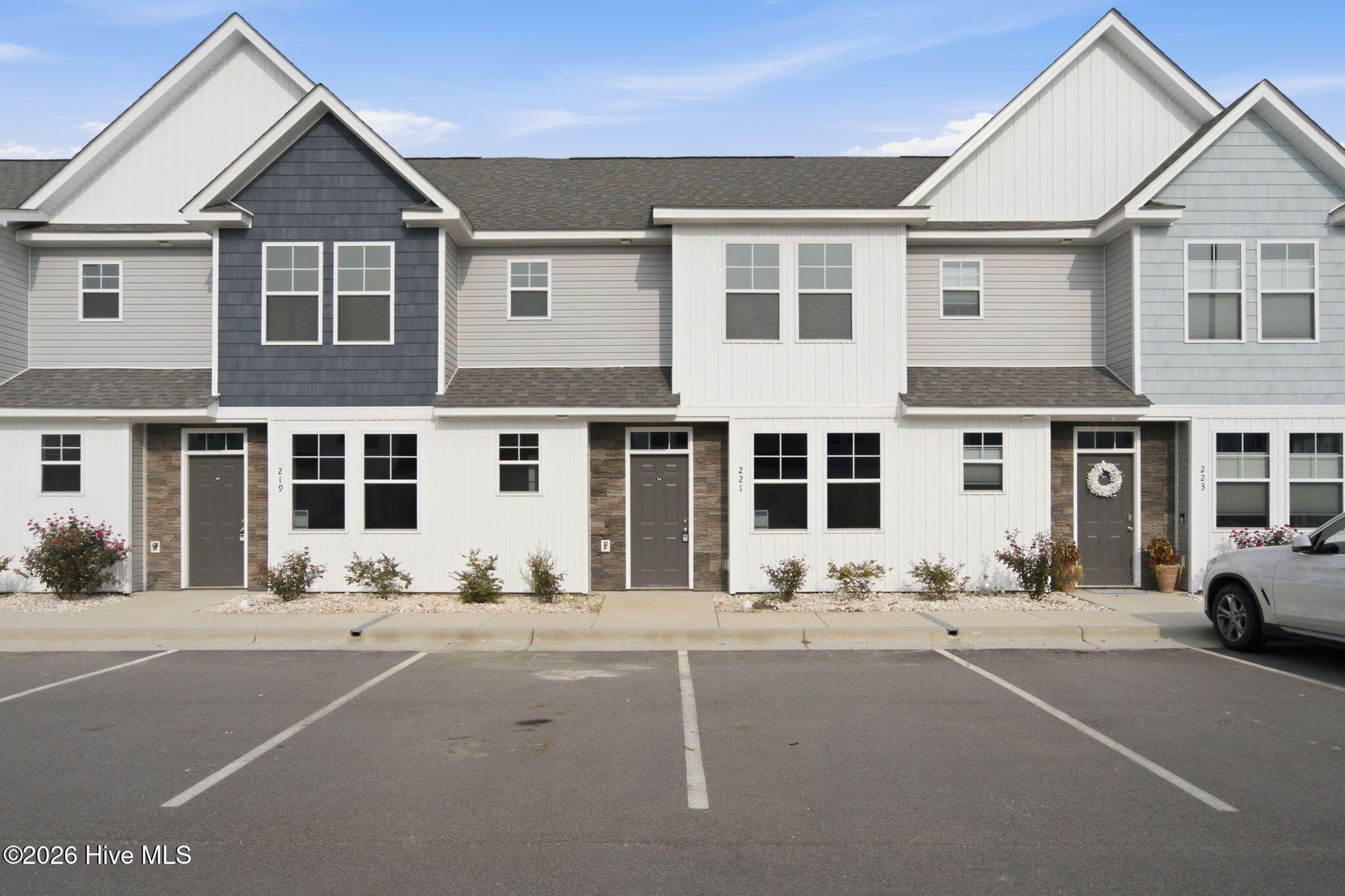 221 Sandy Cove Lane, Sneads Ferry, NC 28460