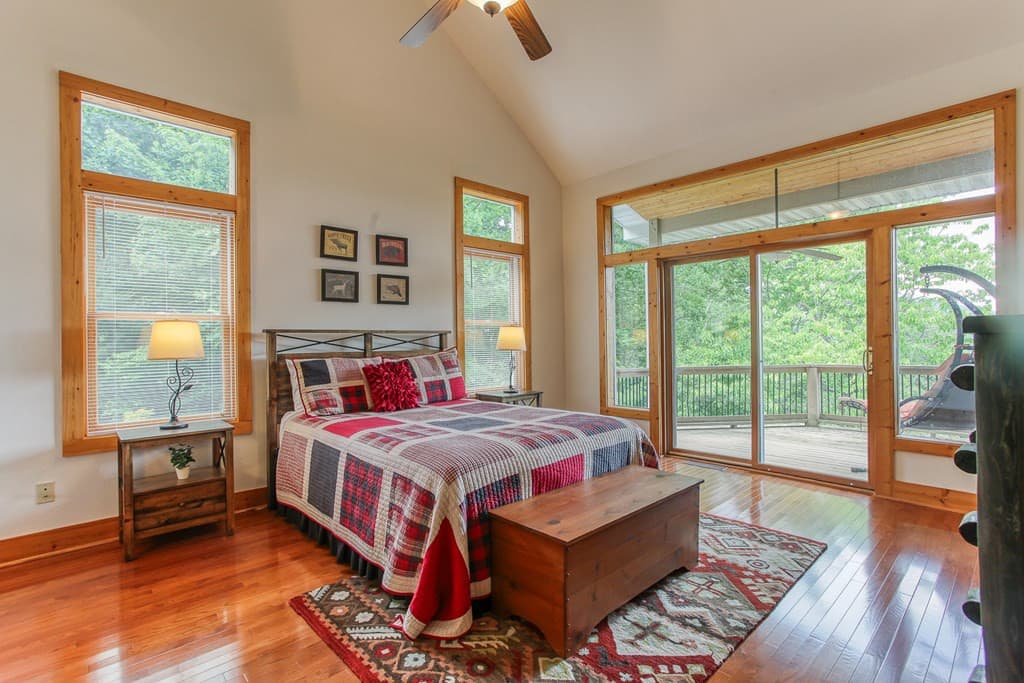 Residential at 113 Snowbird Trail, Robbinsville, NC 28771, photo 5 of 12