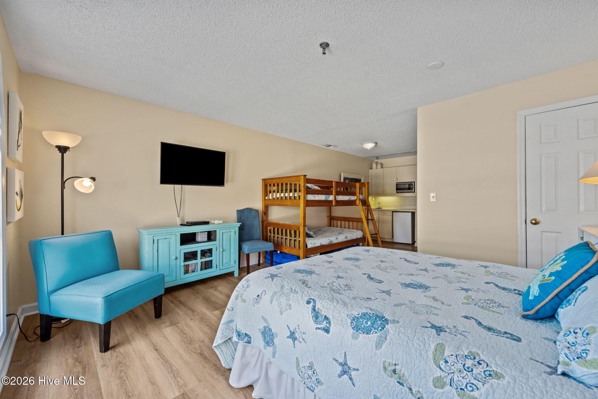 Separate Suite - 790 New River Inlet Road 320b, North Topsail Beach, NC 28460