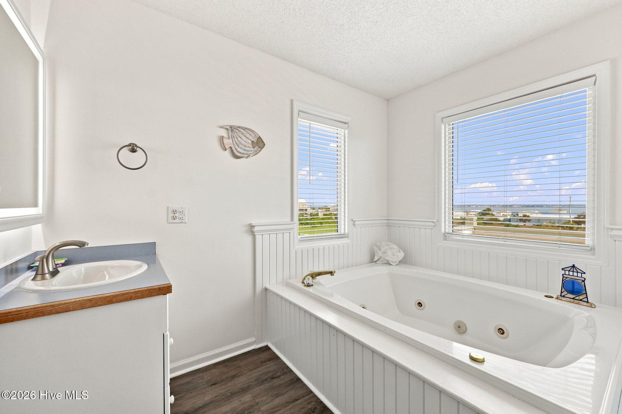 Condominium at 2913 Pointe West Drive B3, Emerald Isle, NC 28594, photo 17 of 39