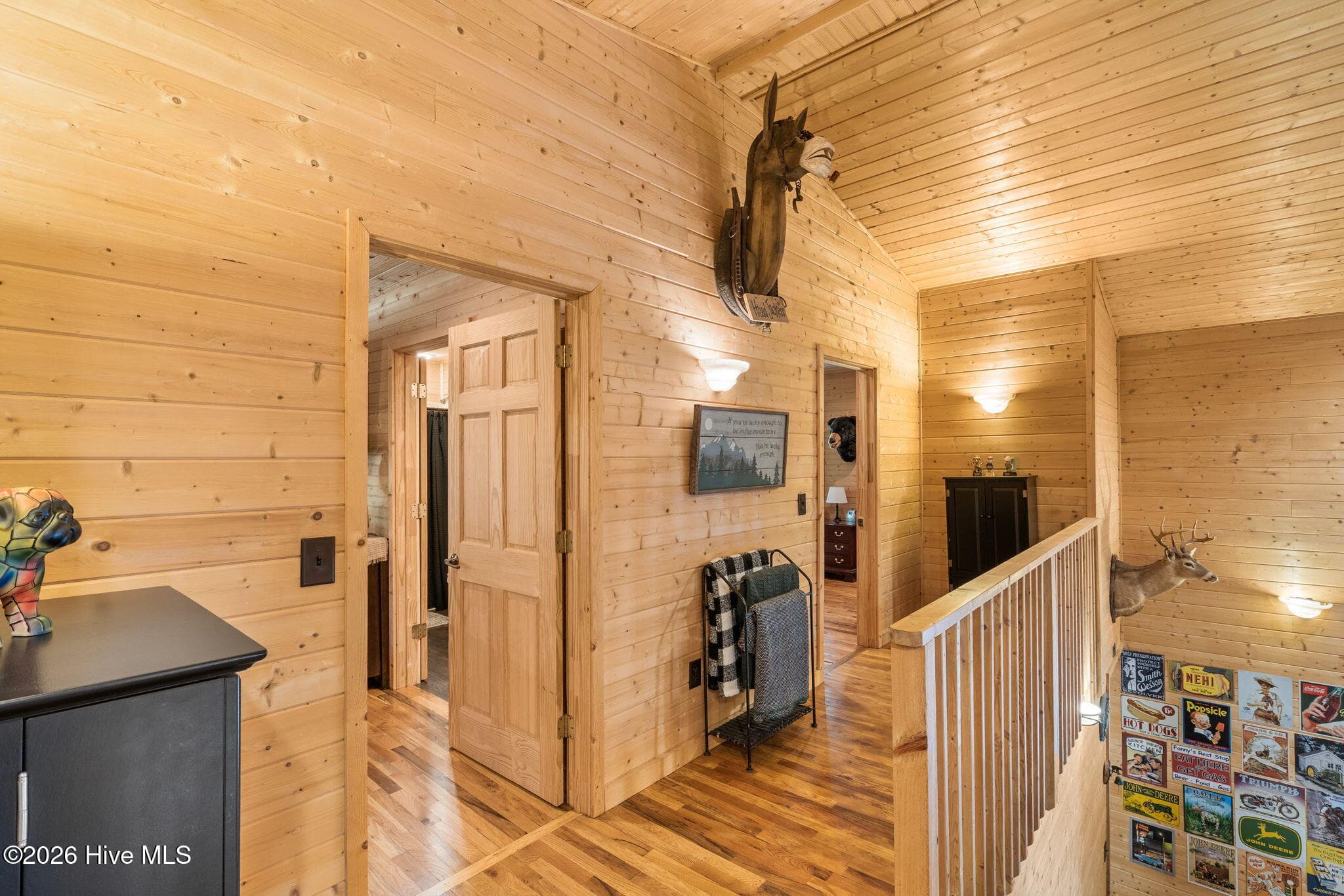 Single Family Residence at 2390 Rainbow Ridge Road, Hiawassee, GA 30546, photo 2 of 2