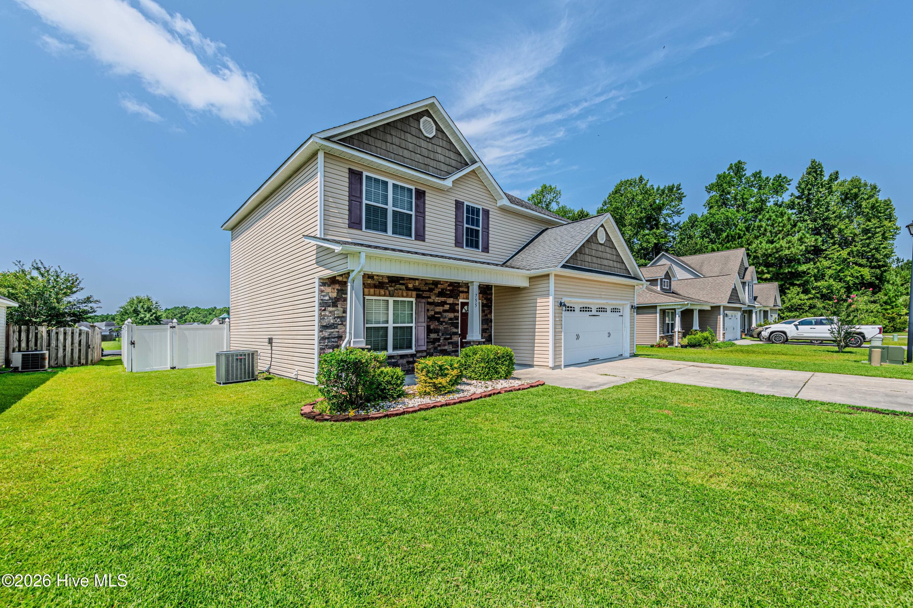 755 Radiant Drive, Jacksonville, NC 28546