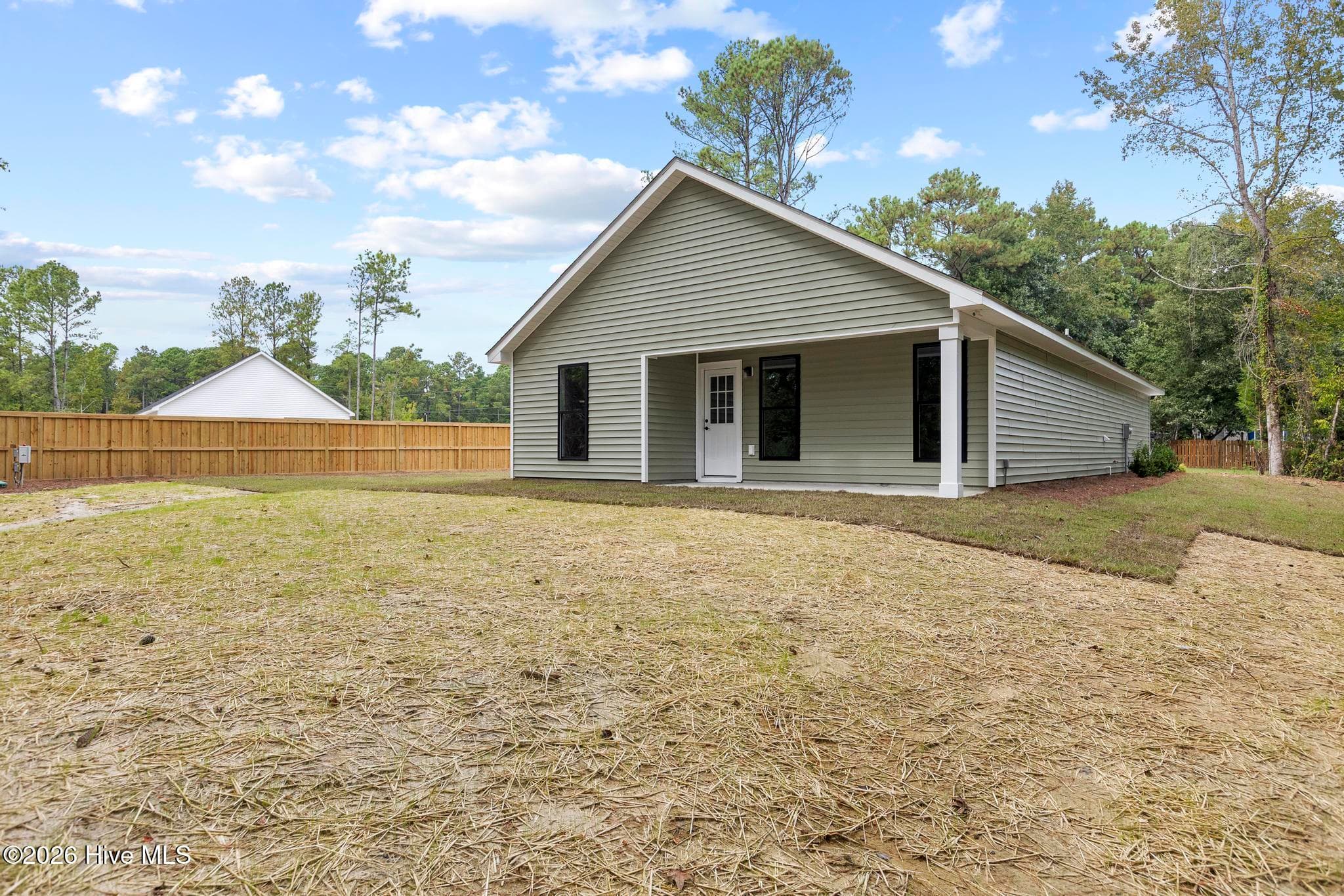 Single Family Residence at 302 Pine Court, Hampstead, NC 28443, photo 73 of 91