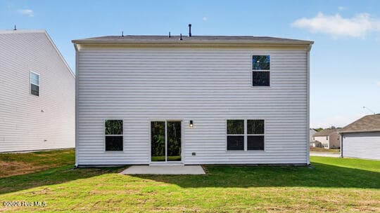Single Family Residence at 511 Chestnut Oak Drive, Sanford, NC 27332, photo 32 of 38