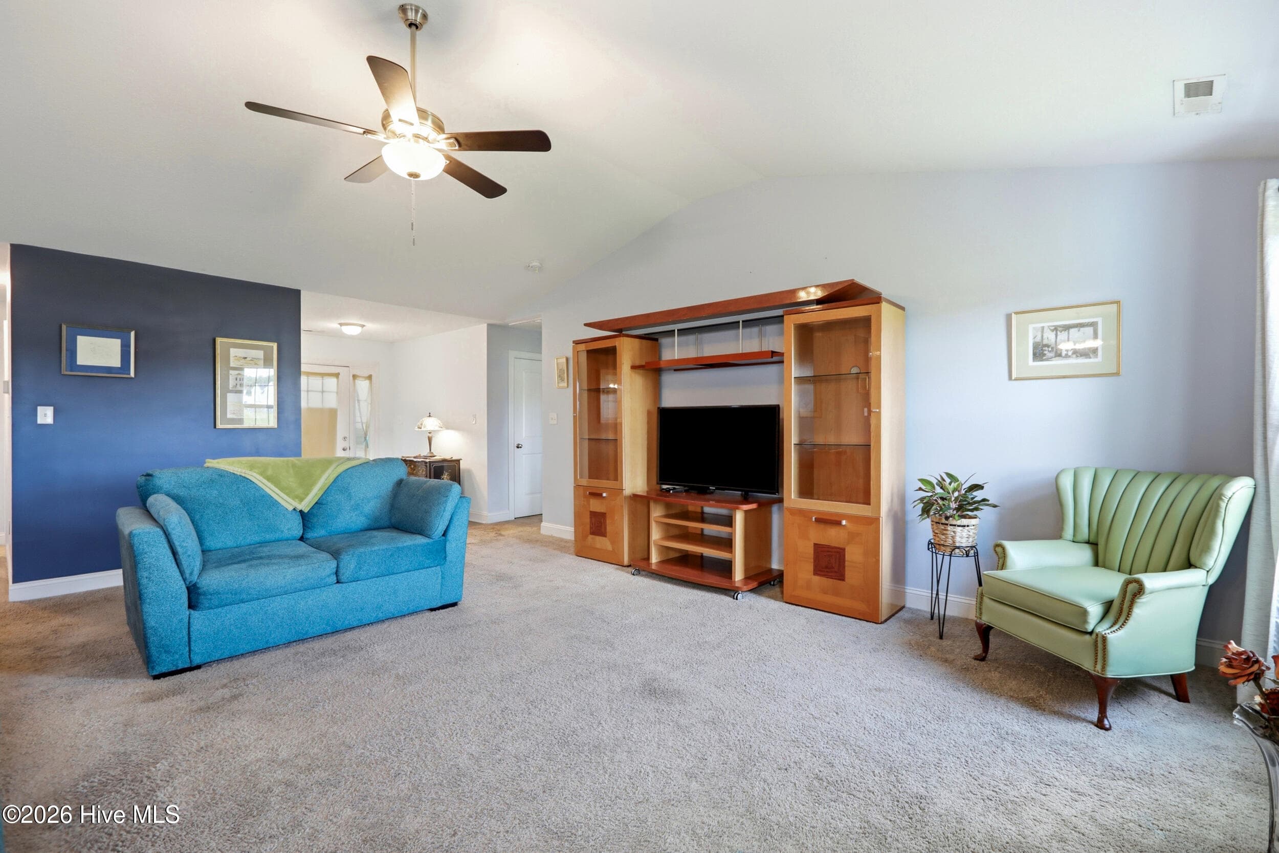 Single Family Residence at 306 Wood House Drive, Jacksonville, NC 28546, photo 9 of 56