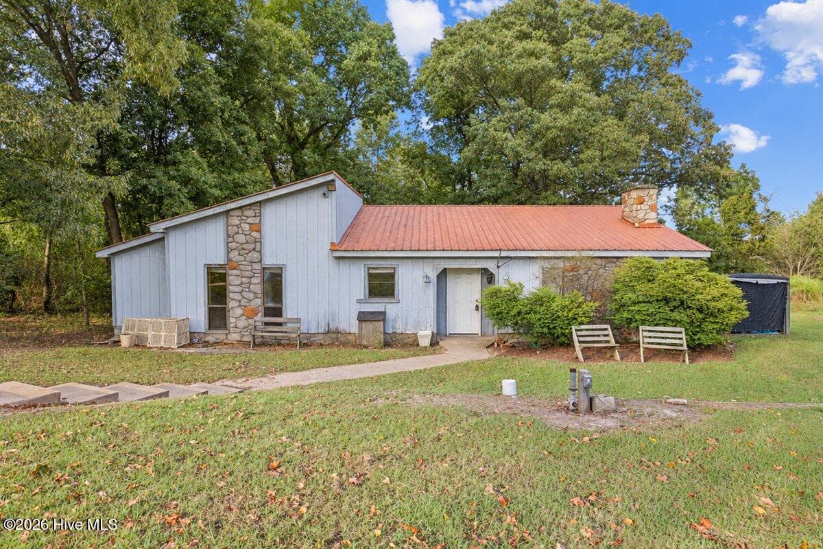462 Camp Trailee Road, Dudley, NC 28333