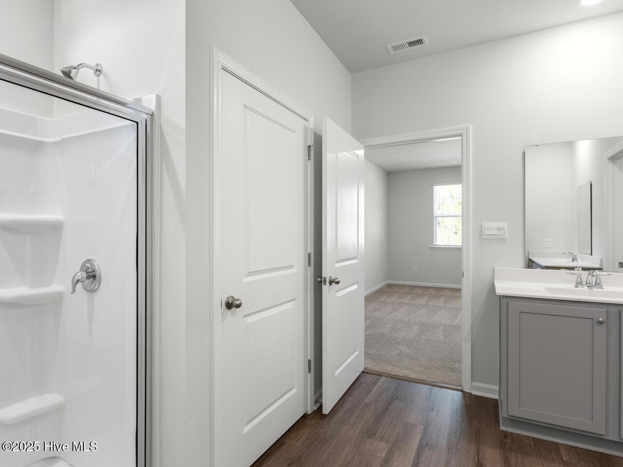 Single Family Residence at 424 Matthews Farm Road Lot 180, Hubert, NC 28539, photo 18 of 38