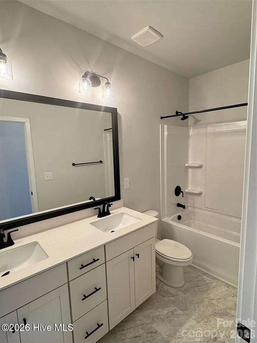 Photos of same floor plan in a different community. Colors trim packages may vary. - 106 Shoal Lane, New Bern, NC 28562