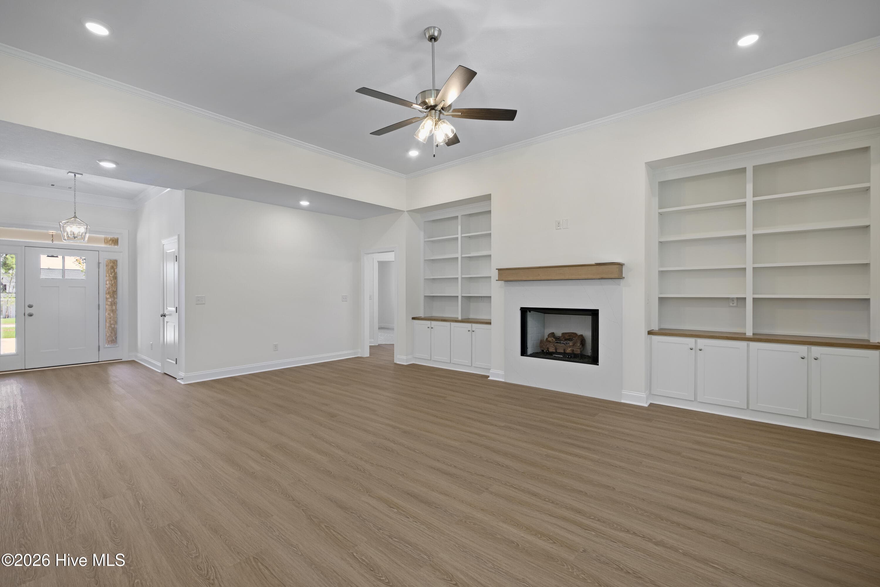 Gas fireplace - 1589 Bellingham Drive, Beech Island, SC 29842
