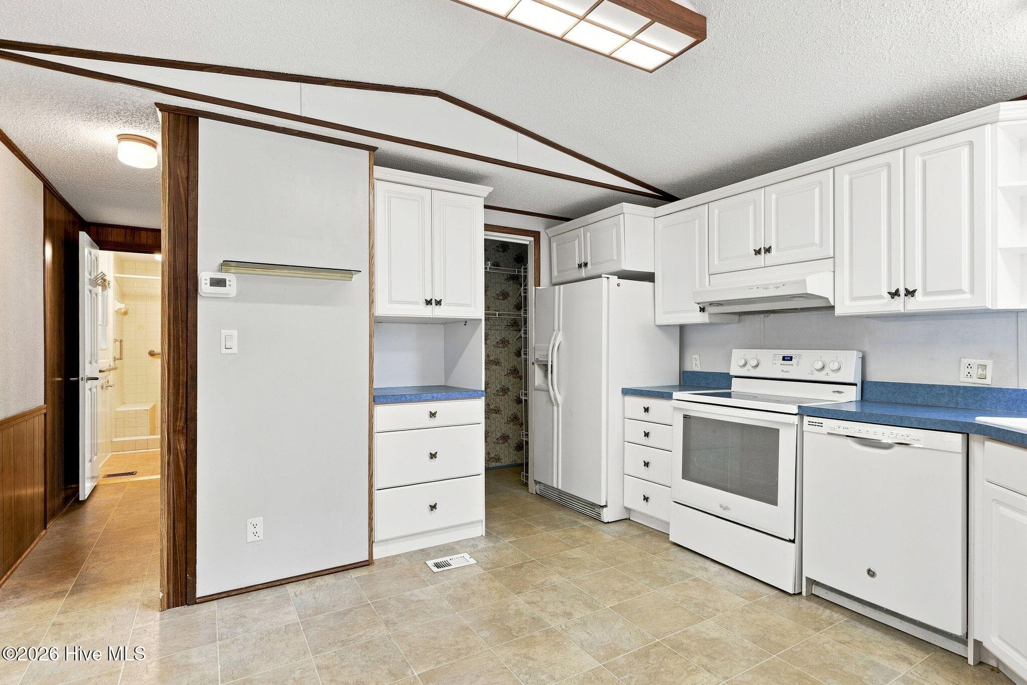 Manufactured Home at 114 Lejeune Road, Cape Carteret, NC 28584, photo 30 of 57
