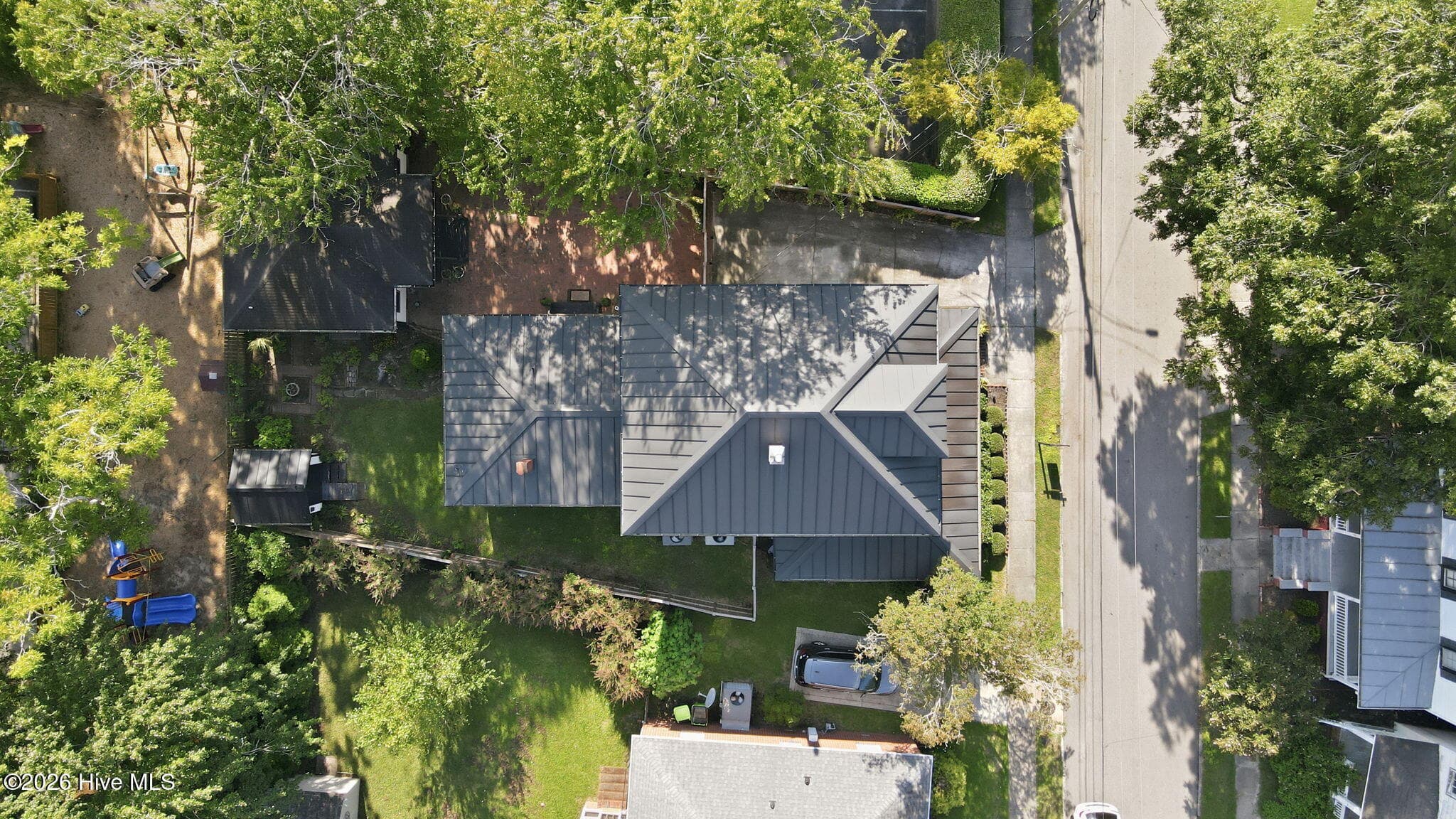Single Family Residence at 615 New Street, New Bern, NC 28560, photo 80 of 82