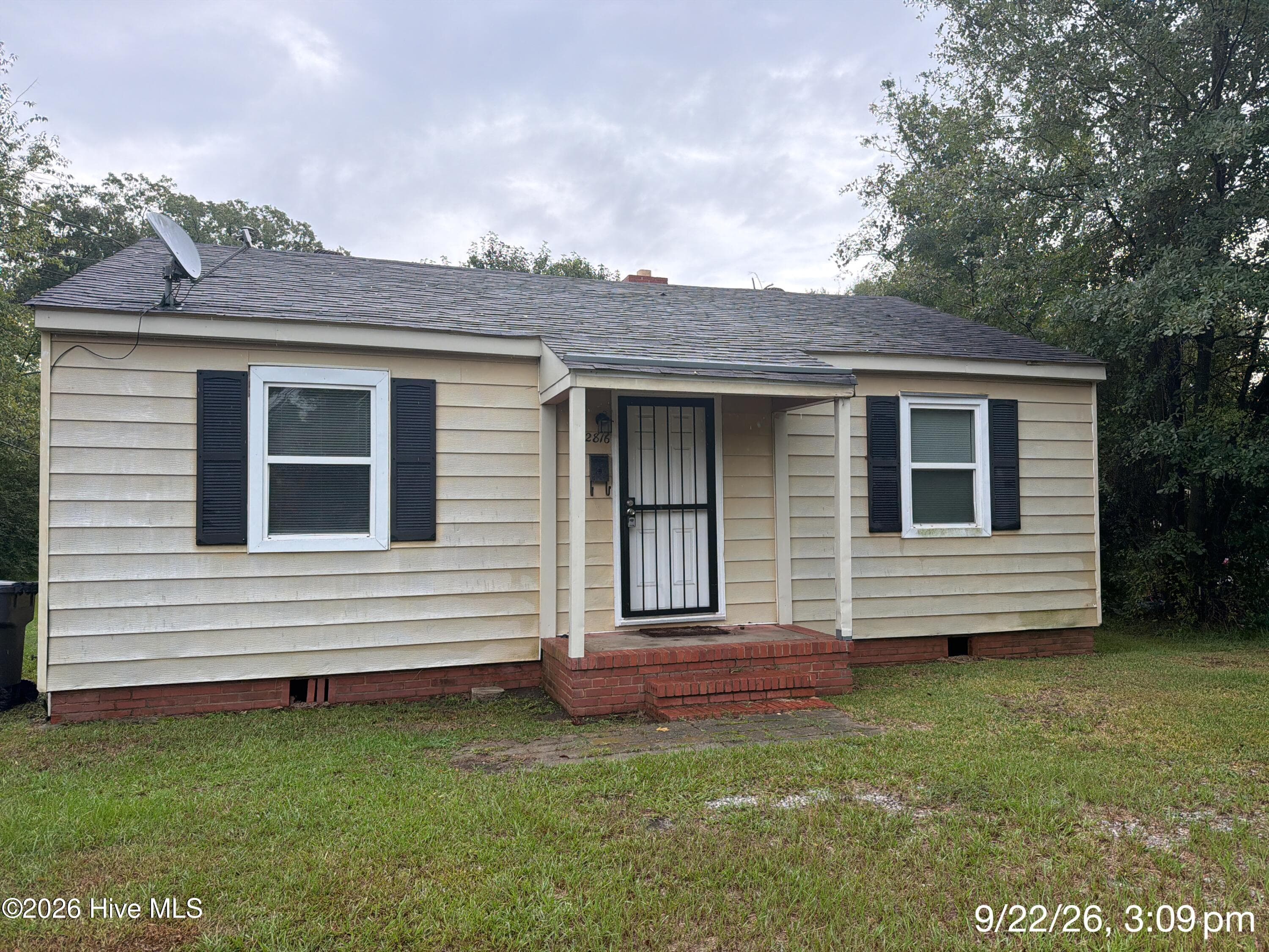 Single Family Residence at 2816 King Street, Augusta, GA 30906, photo 2 of 8