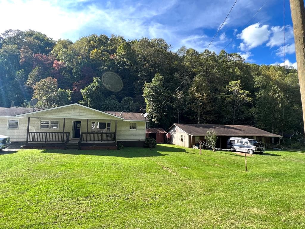 Residential at 1050 US Highway 19, Topton, NC 28781, photo 23 of 31