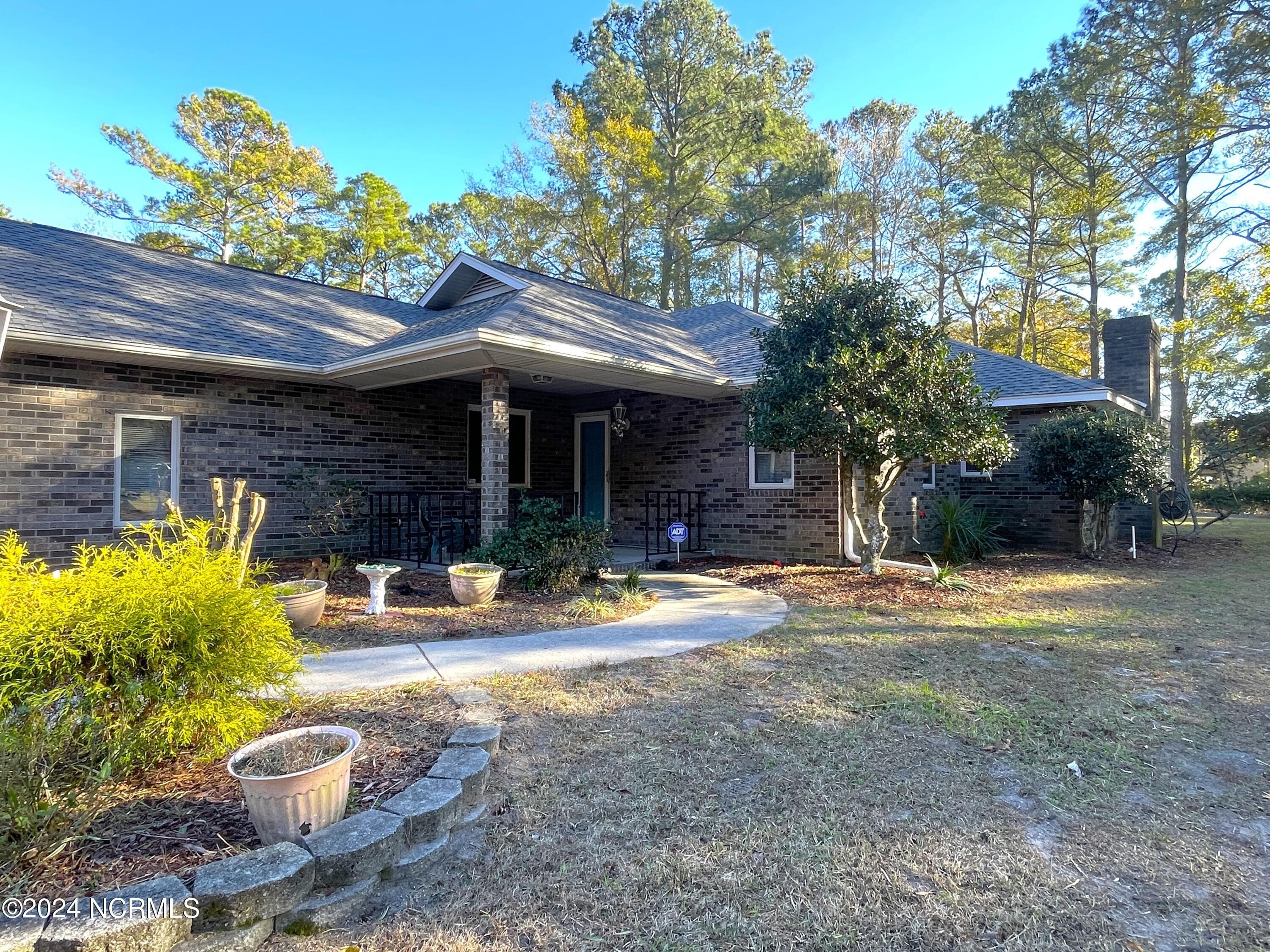 Single Family Residence at 7 Putter Place, Carolina Shores, NC 28467, photo 4 of 26