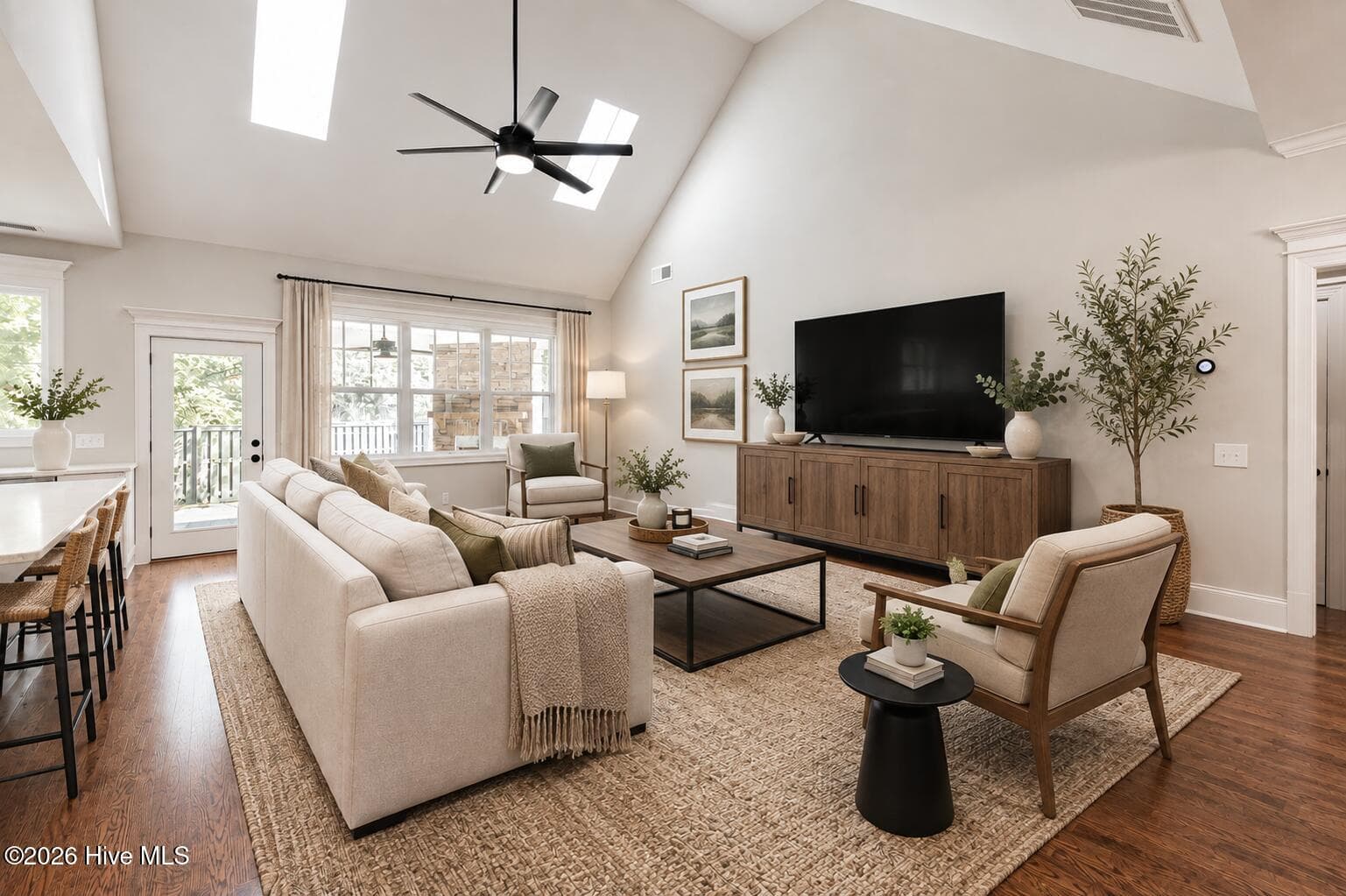 Single Family Residence at 1033 Cooper Place Drive, North Augusta, SC 29860, photo 6 of 40