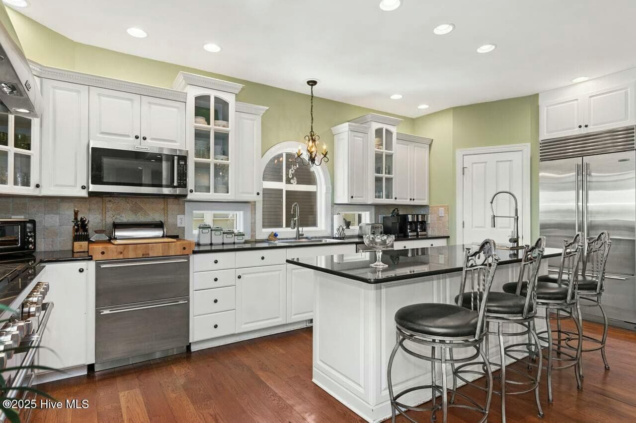 Kitchen - 7012 Sound Drive, Emerald Isle, NC 28594
