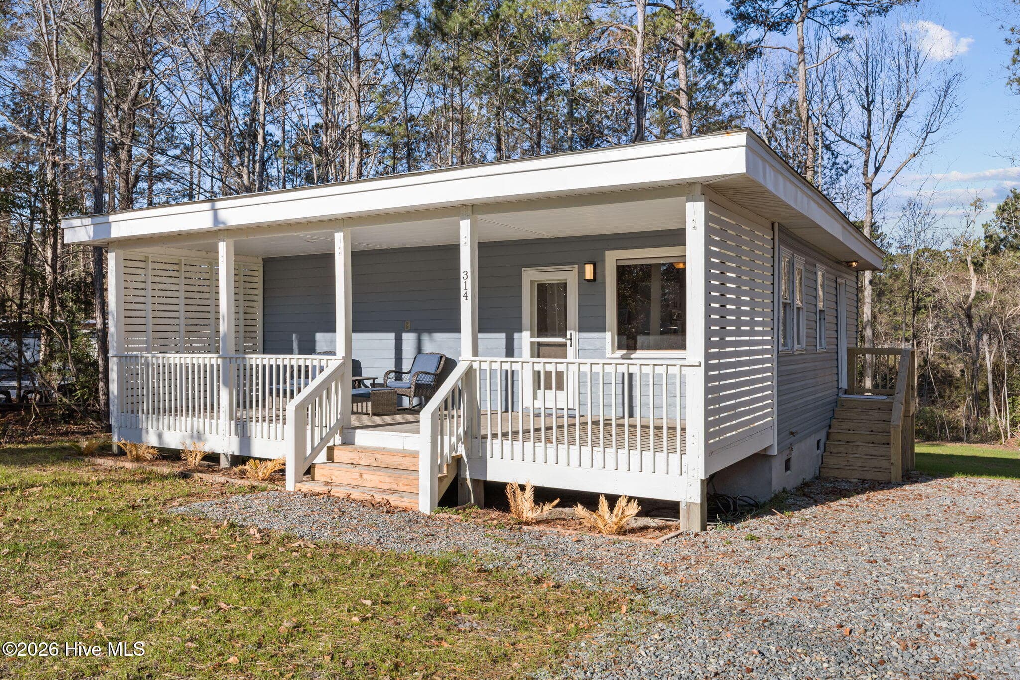 Single Family Residence at 314 Pond View Court, Hampstead, NC 28443, photo 2 of 30